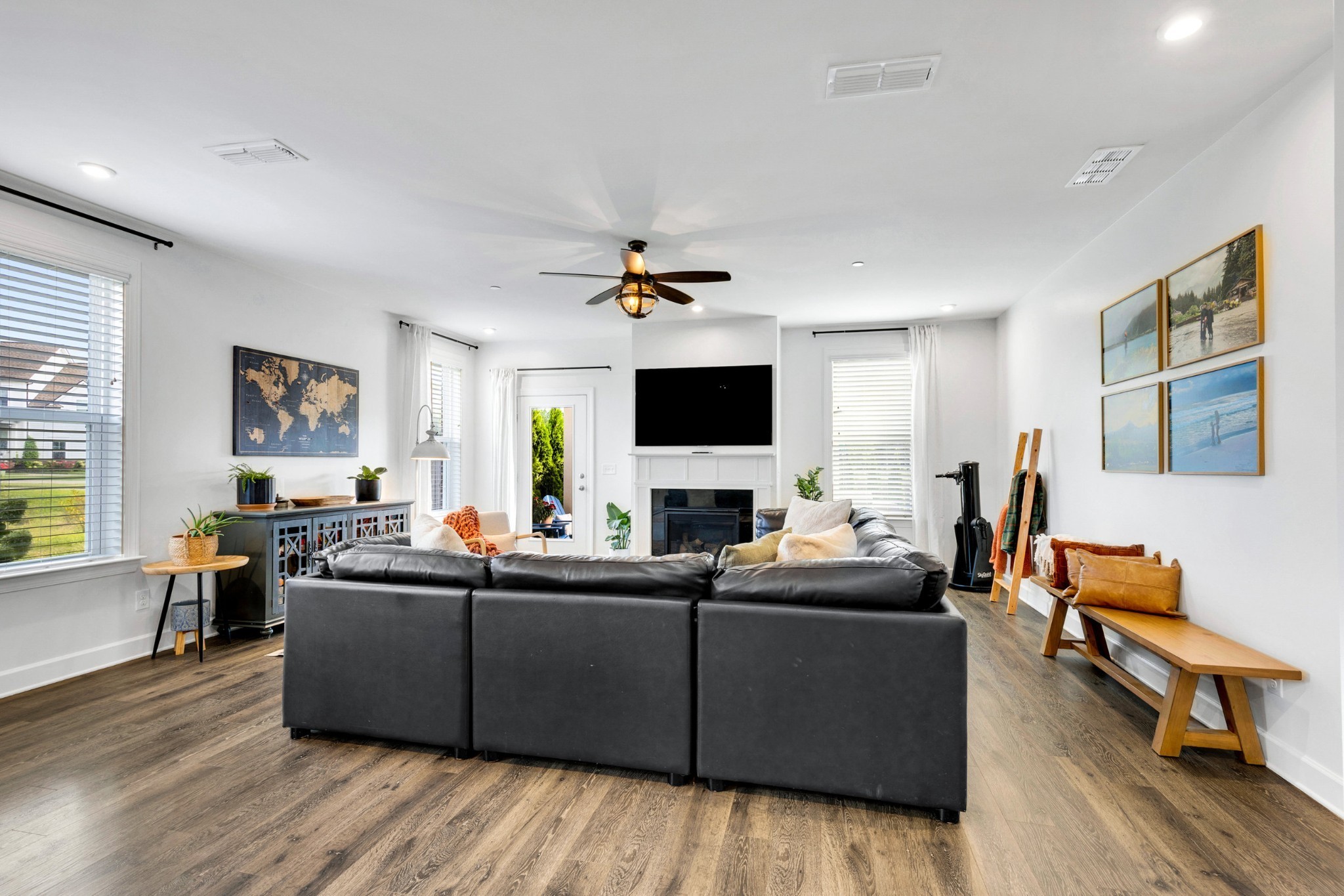 1114 Crossfield Dr
