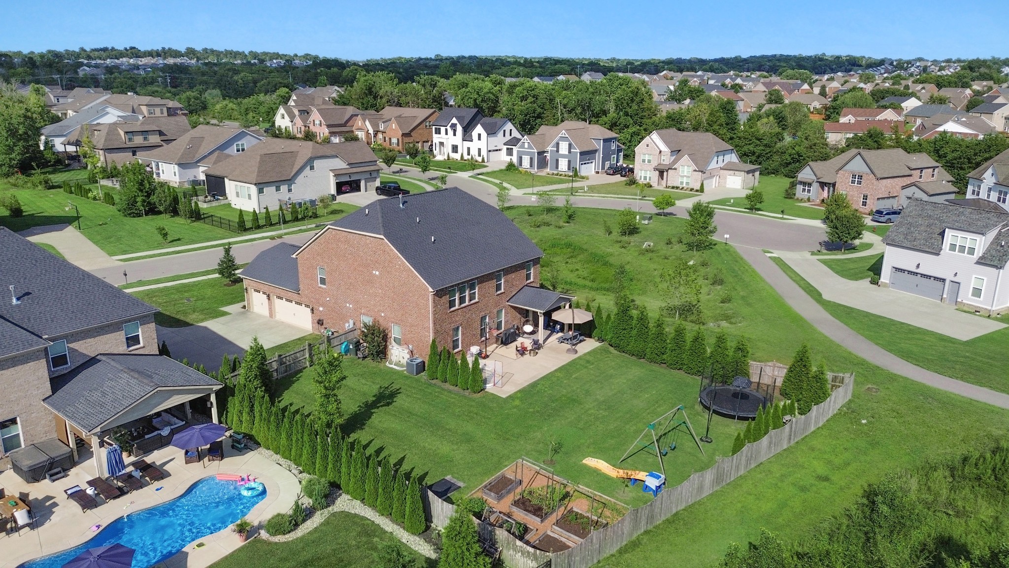 1114 Crossfield Dr