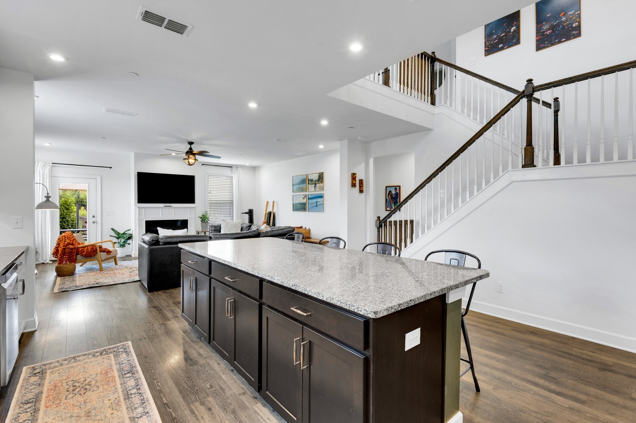 1114 Crossfield Dr