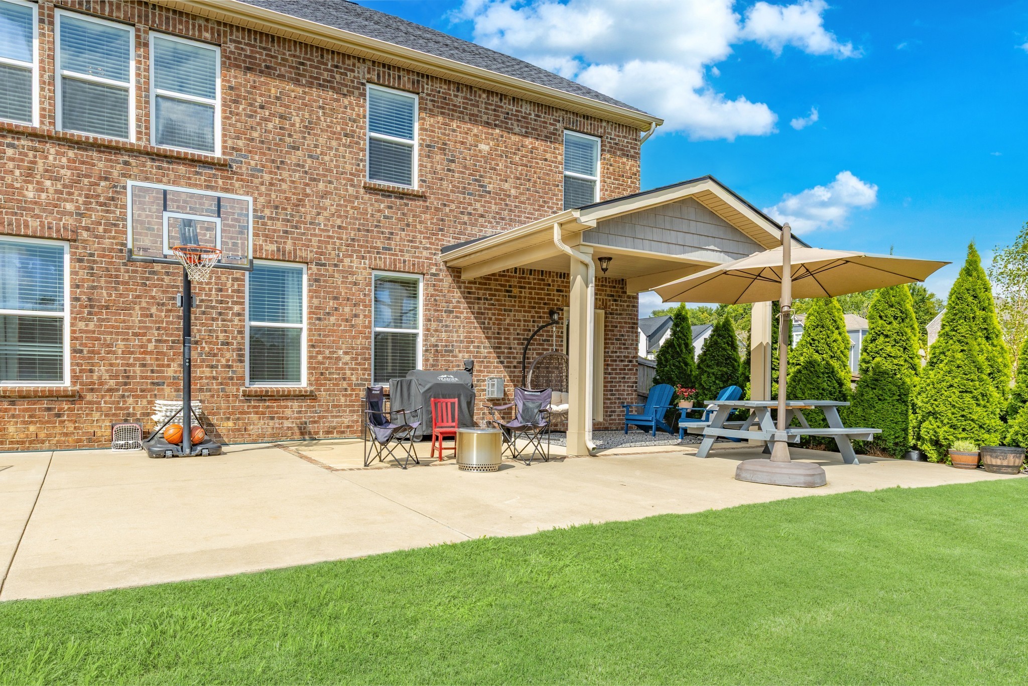 1114 Crossfield Dr