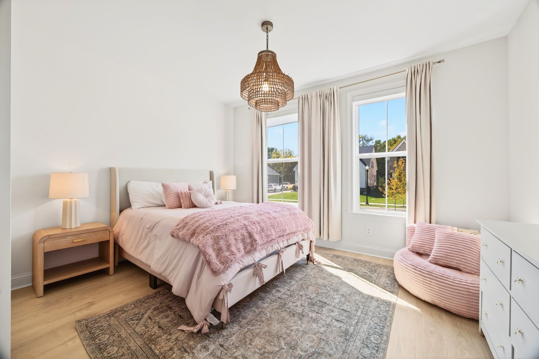 5102 High Park Hill Dr