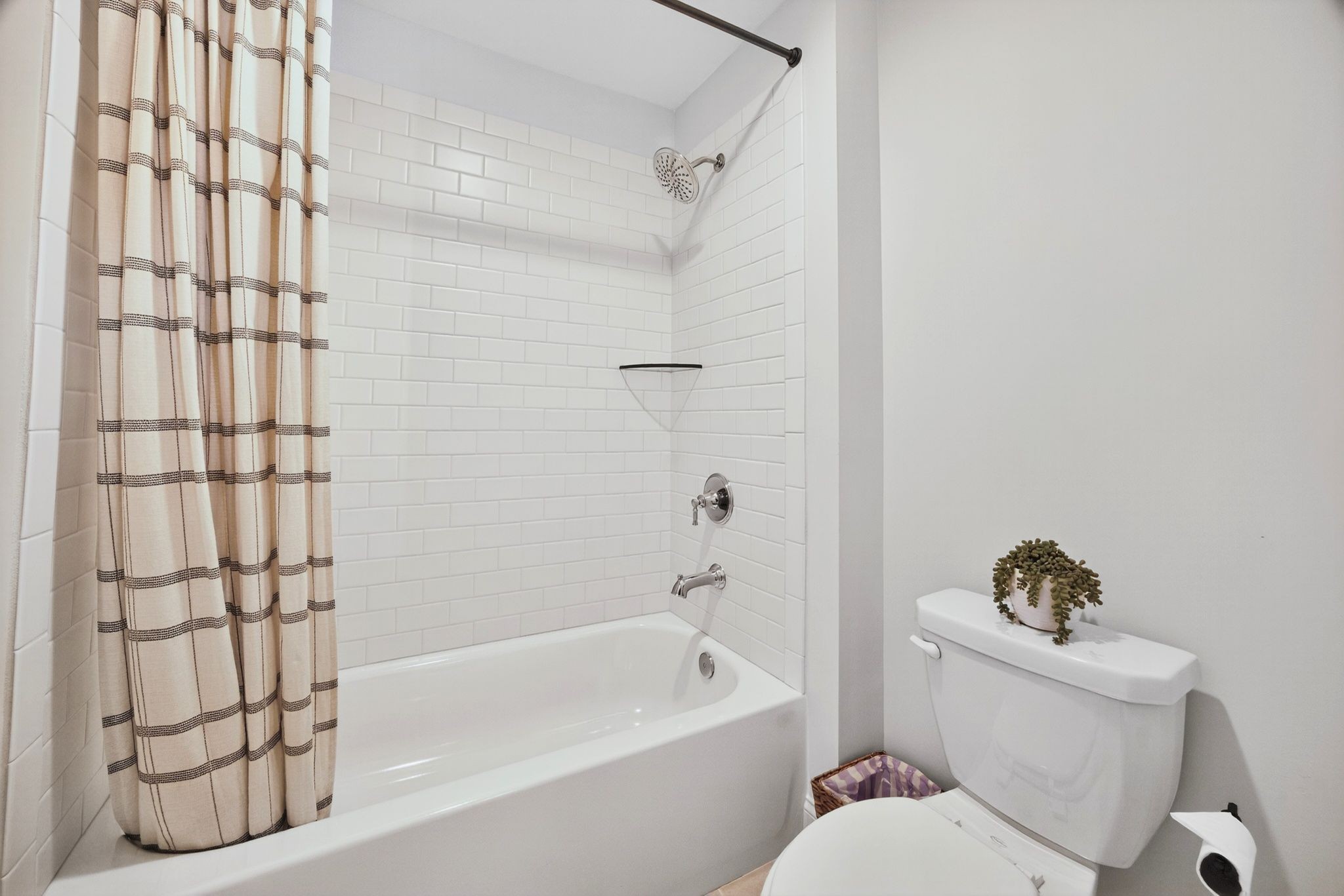 5102 High Park Hill Dr