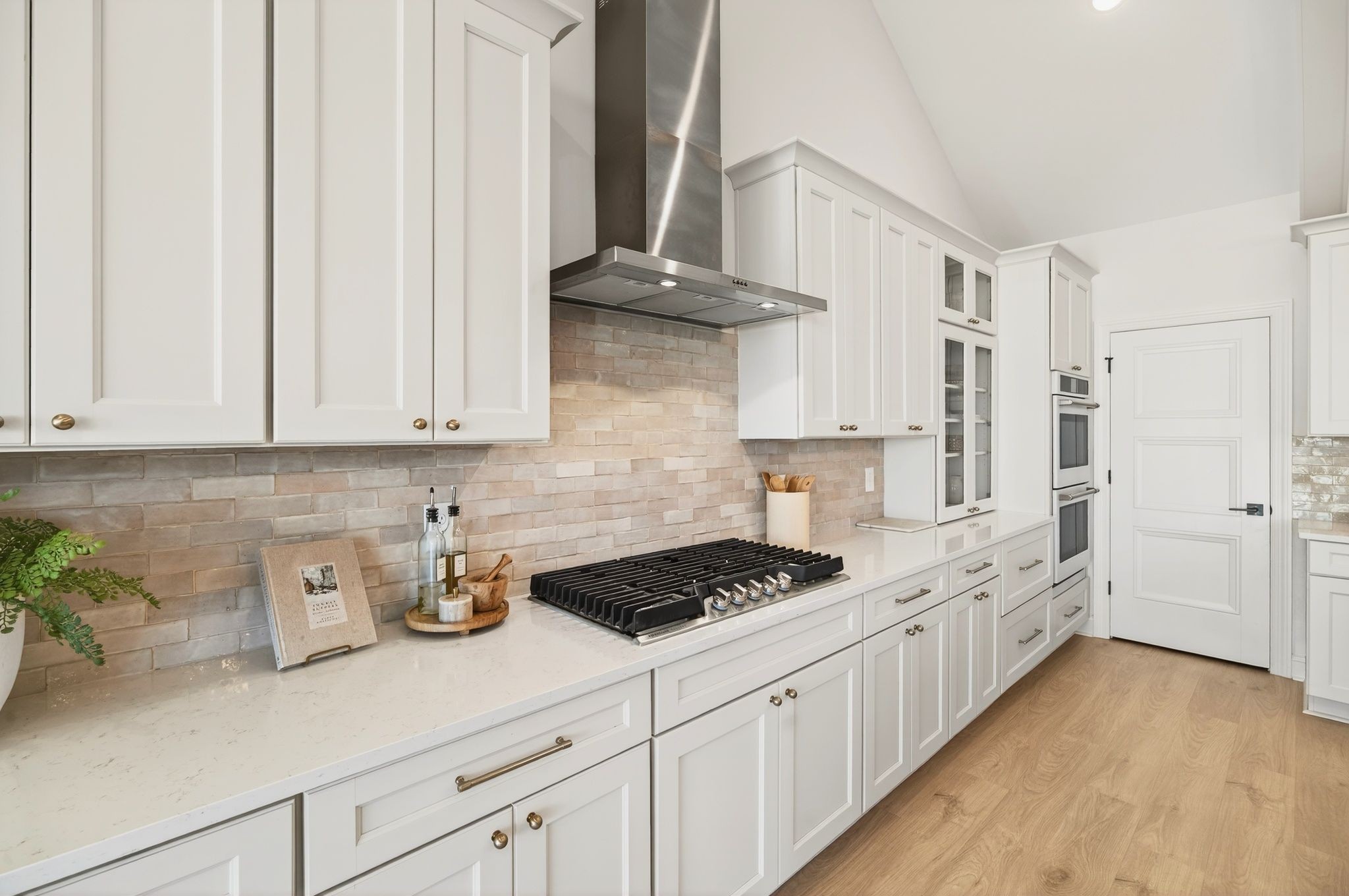 5102 High Park Hill Dr