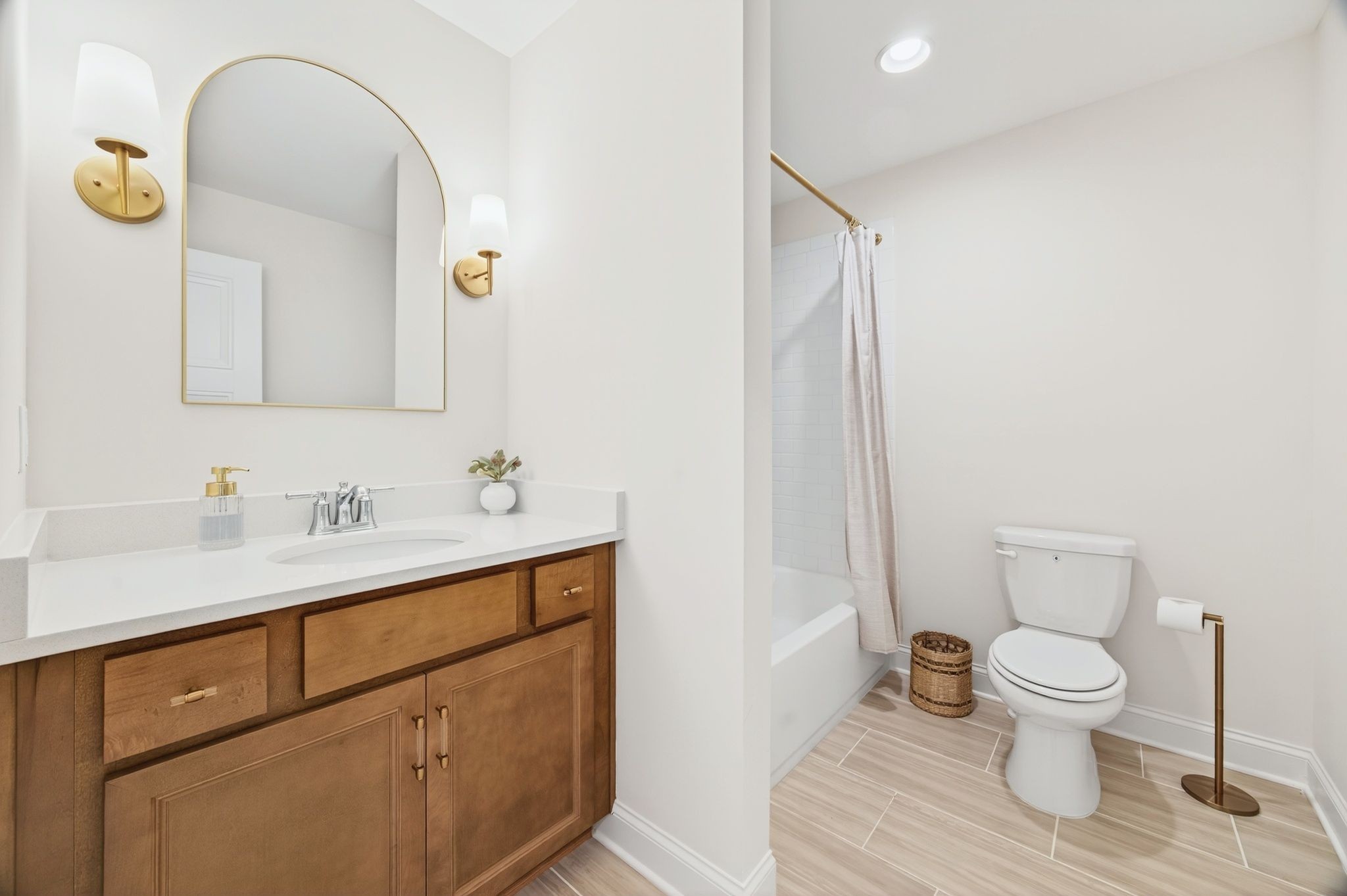 5102 High Park Hill Dr