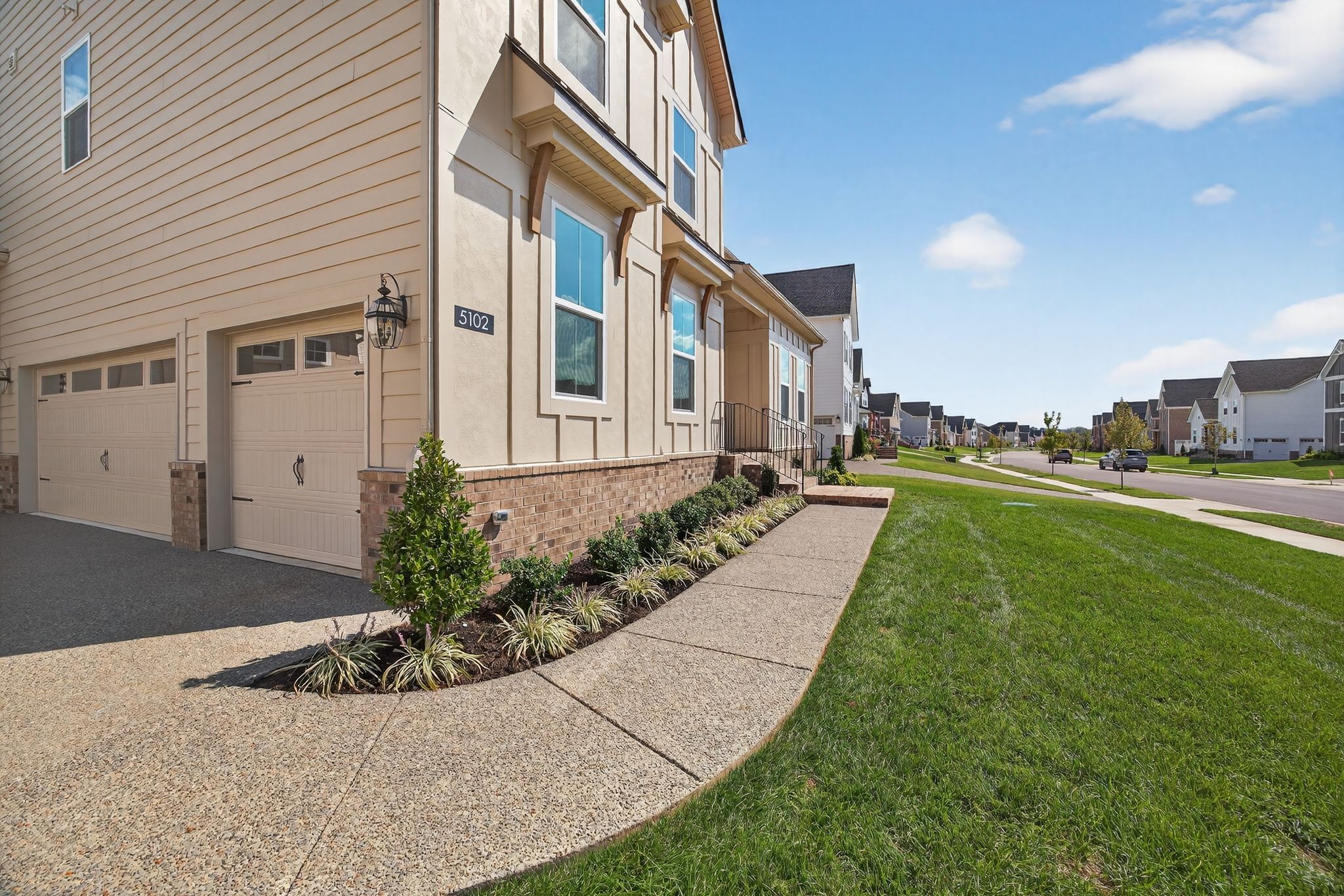 5102 High Park Hill Dr