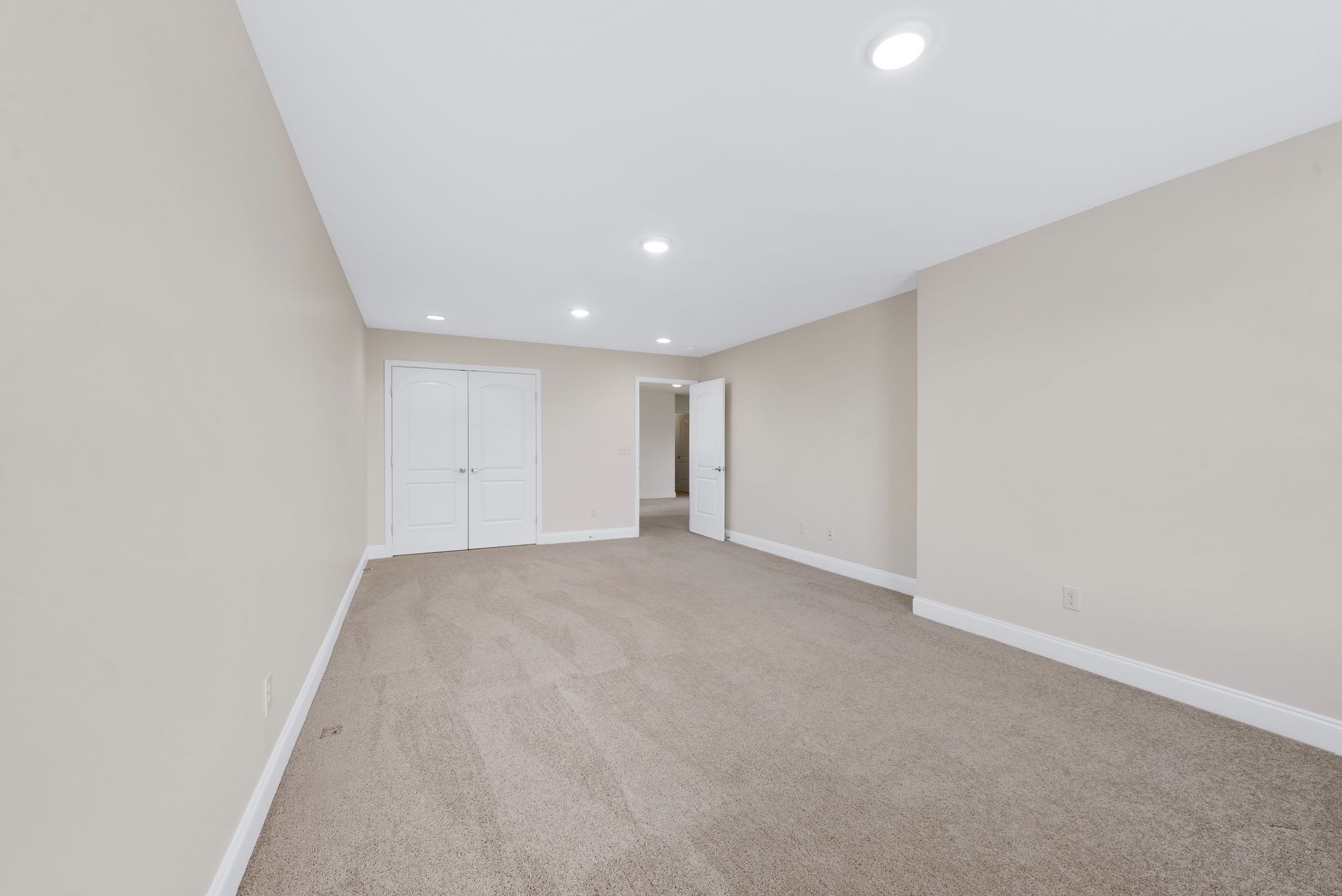 5016 Viola Ln