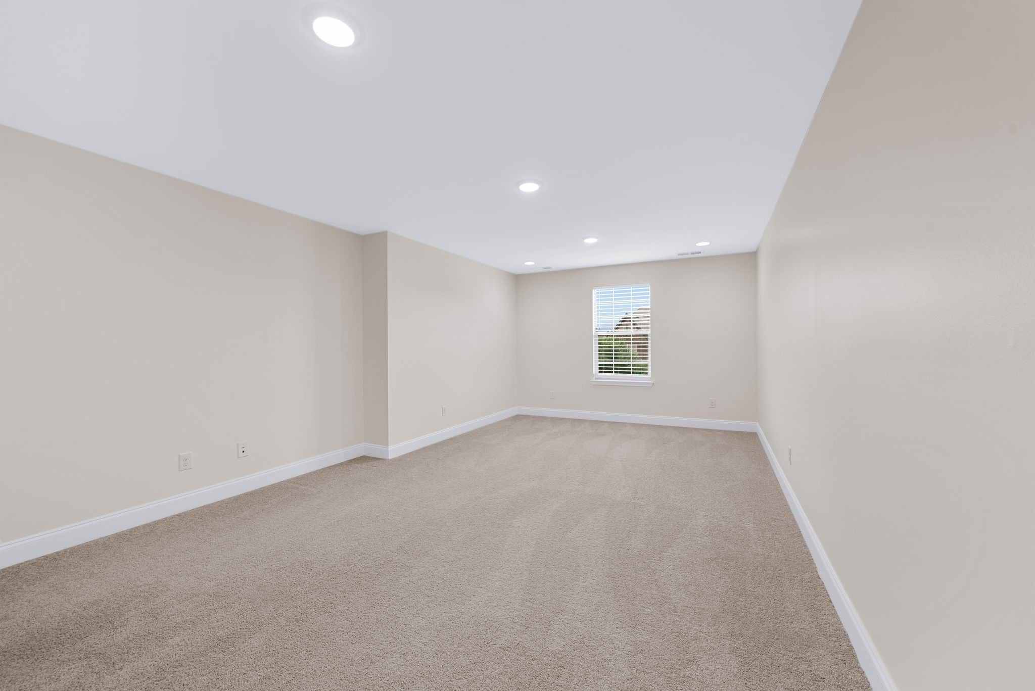 5016 Viola Ln