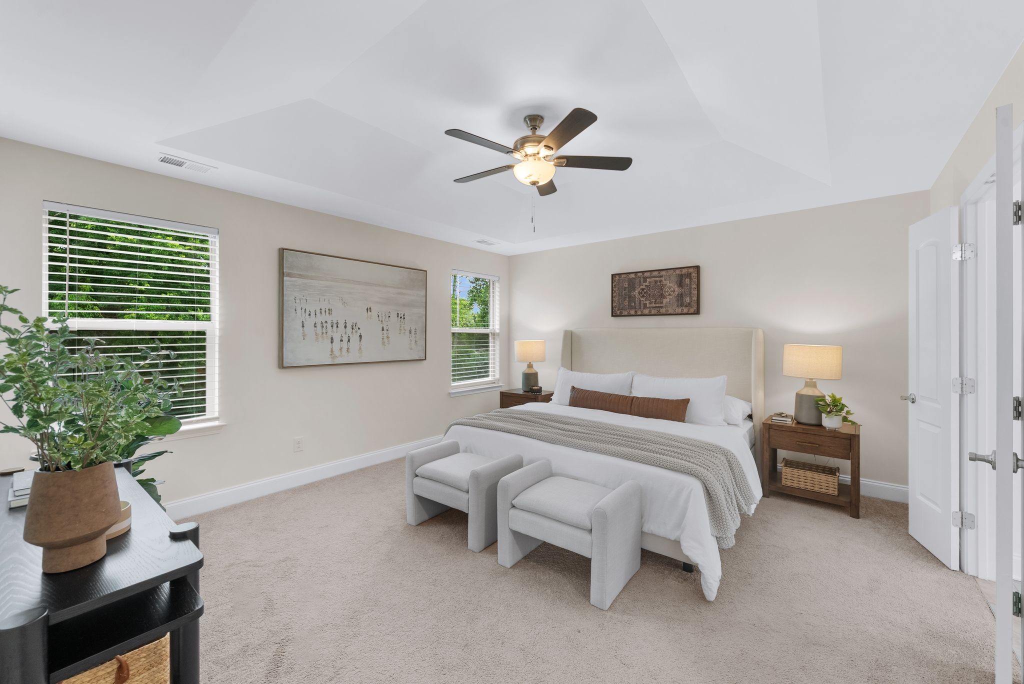 5016 Viola Ln