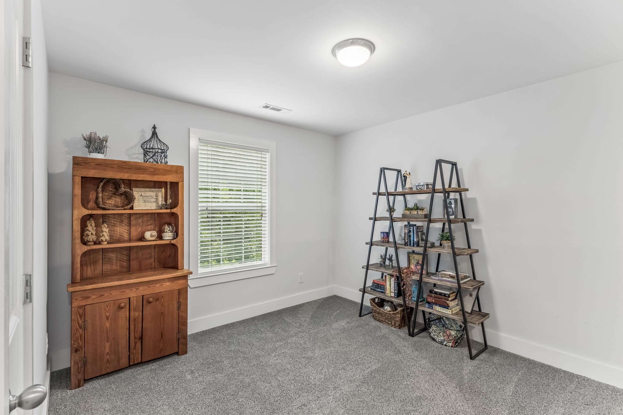 113 Summit Dr