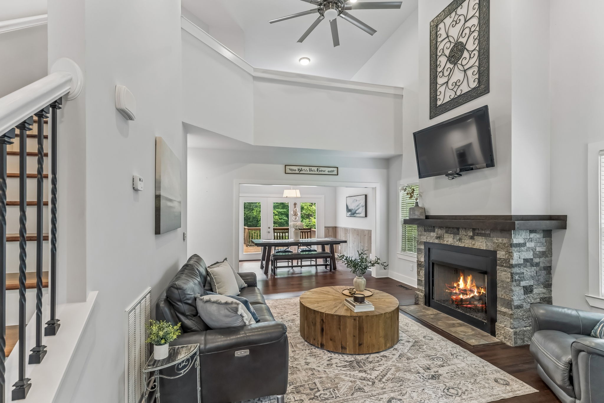 113 Summit Dr