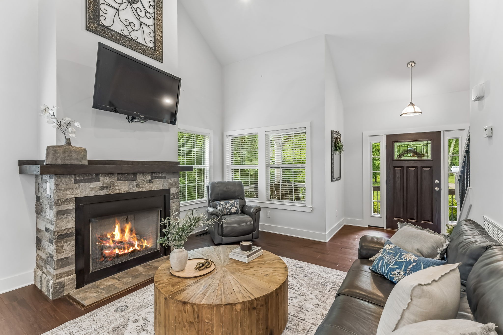 113 Summit Dr