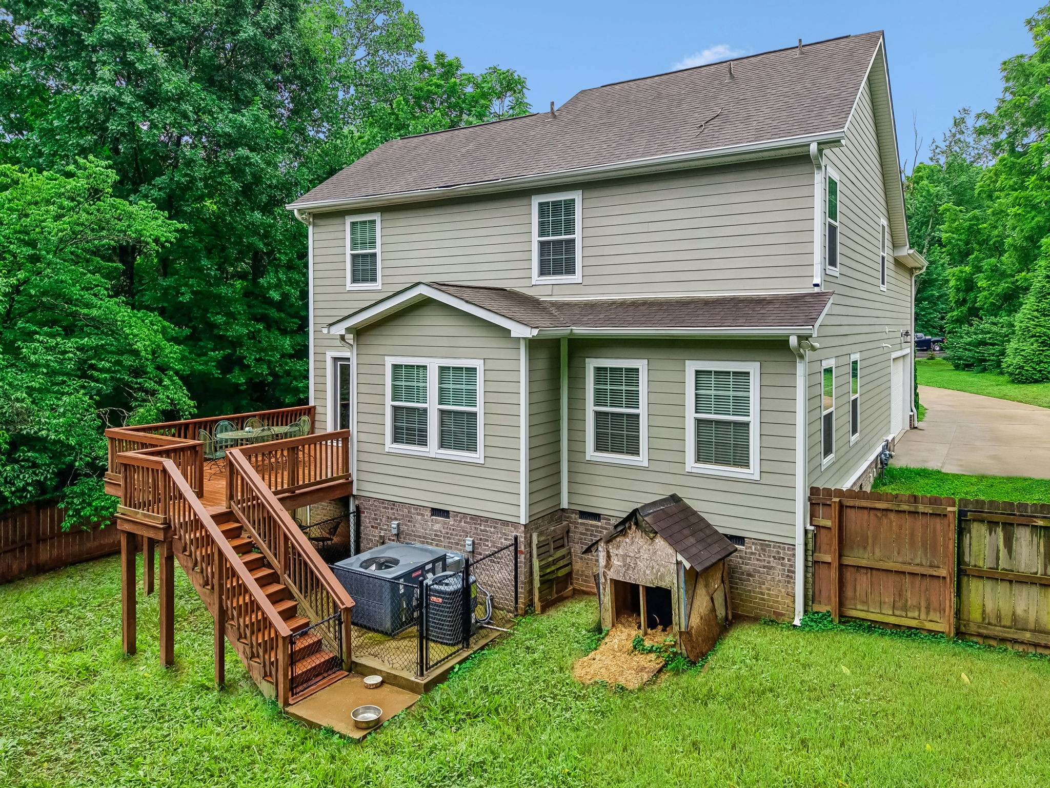 113 Summit Dr