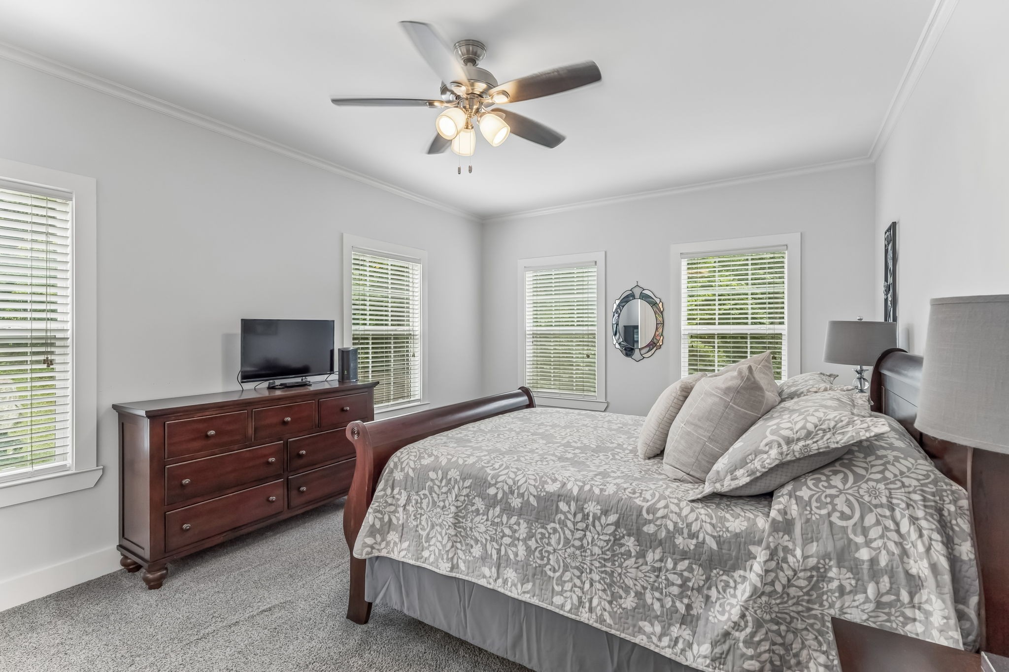 113 Summit Dr