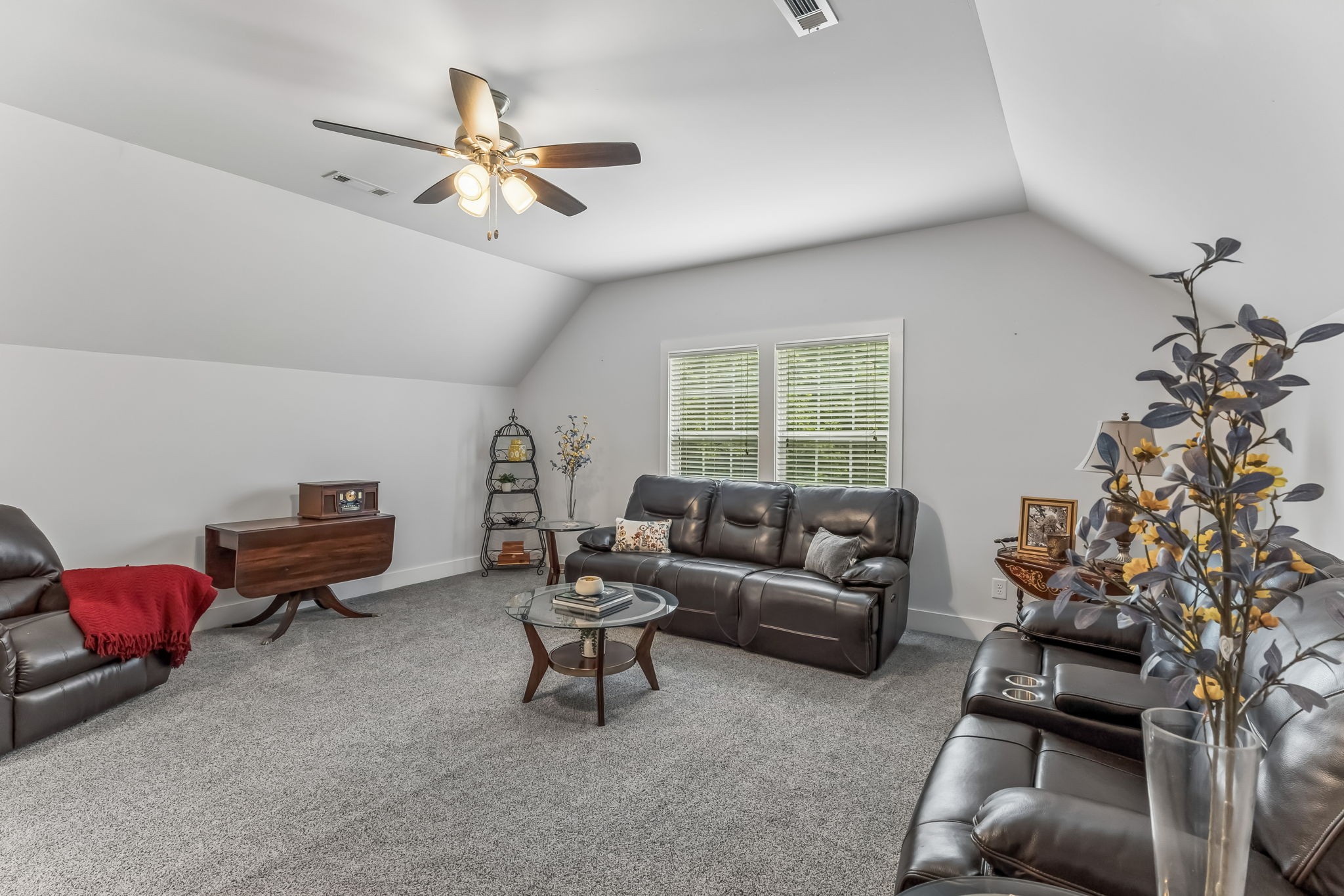 113 Summit Dr