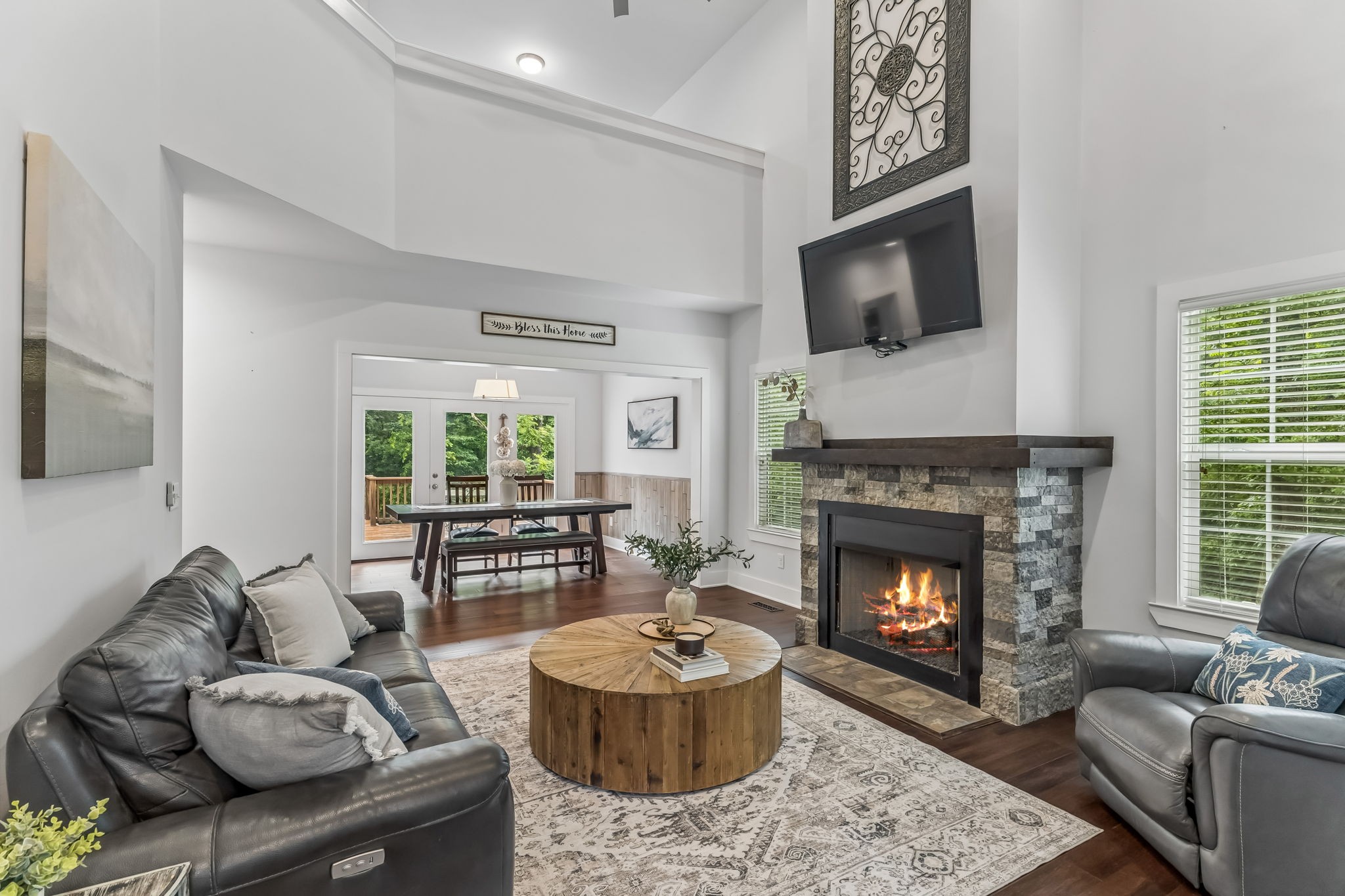113 Summit Dr