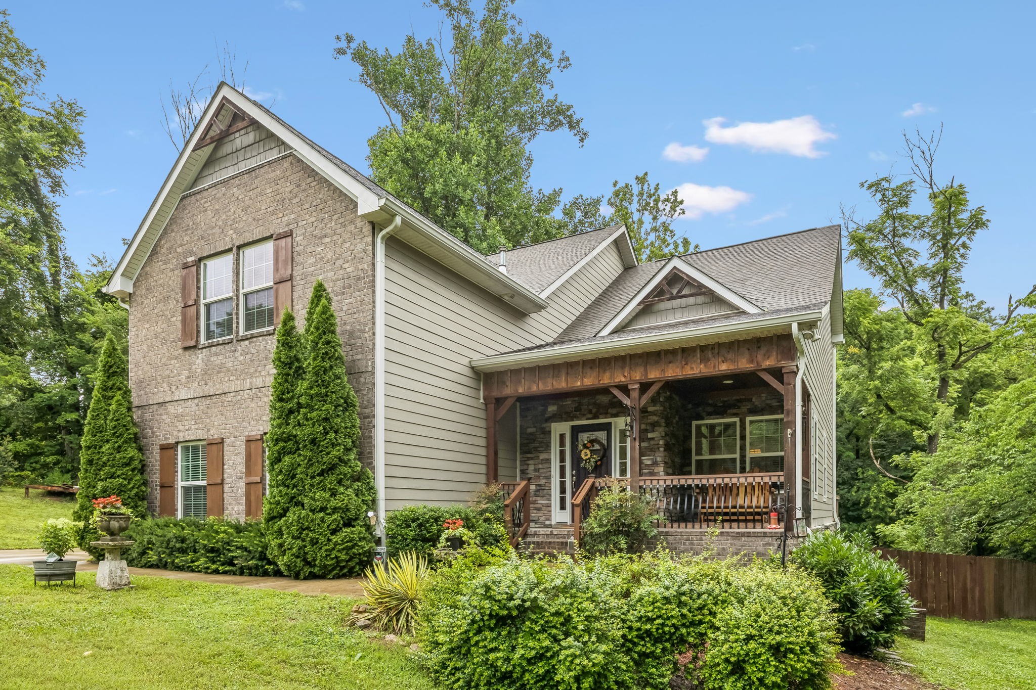 113 Summit Dr