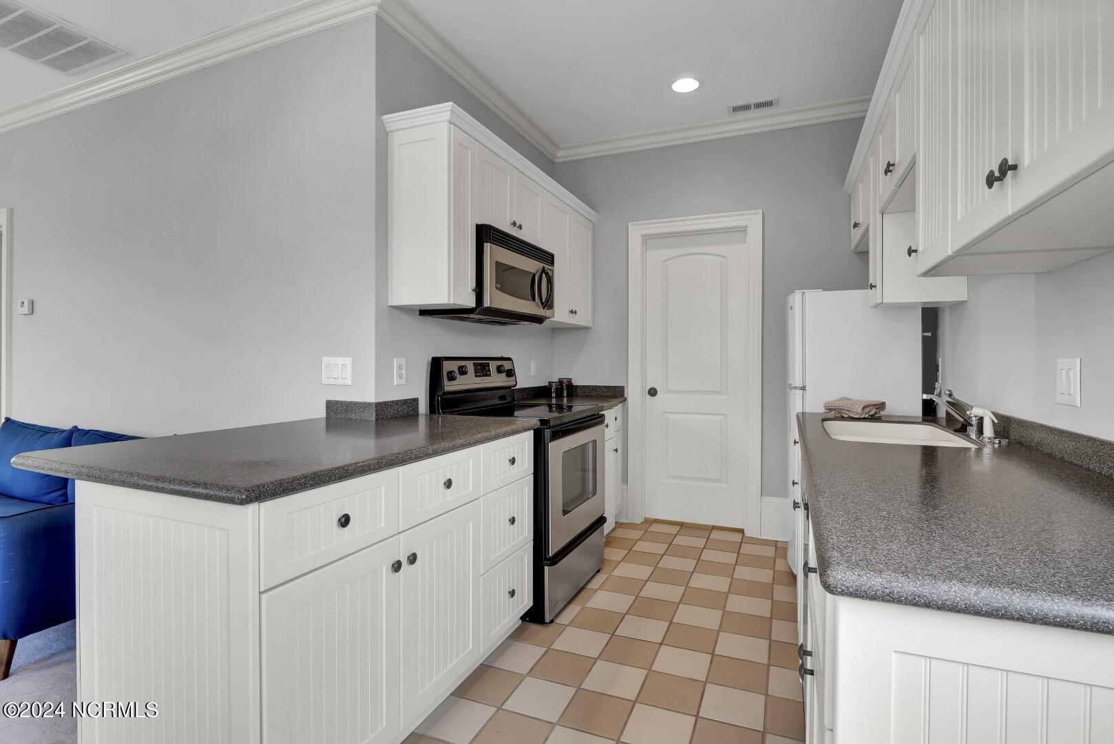 1213 Olmstead Lane