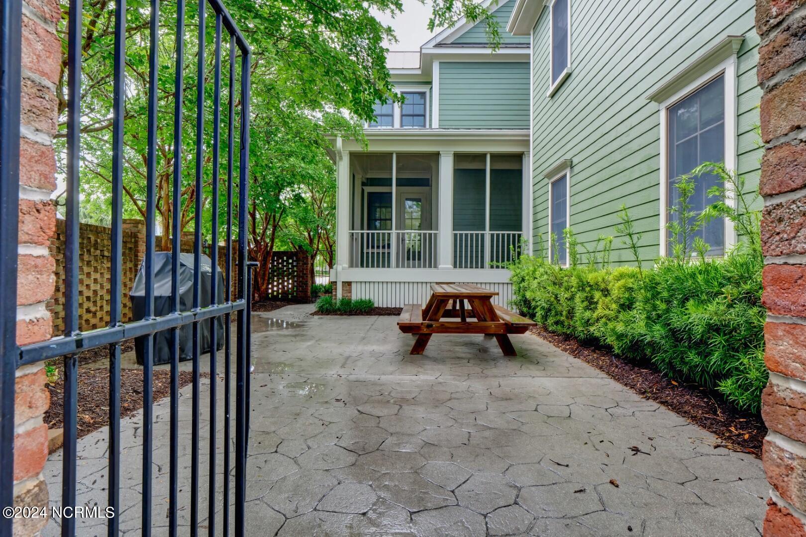 1213 Olmstead Lane
