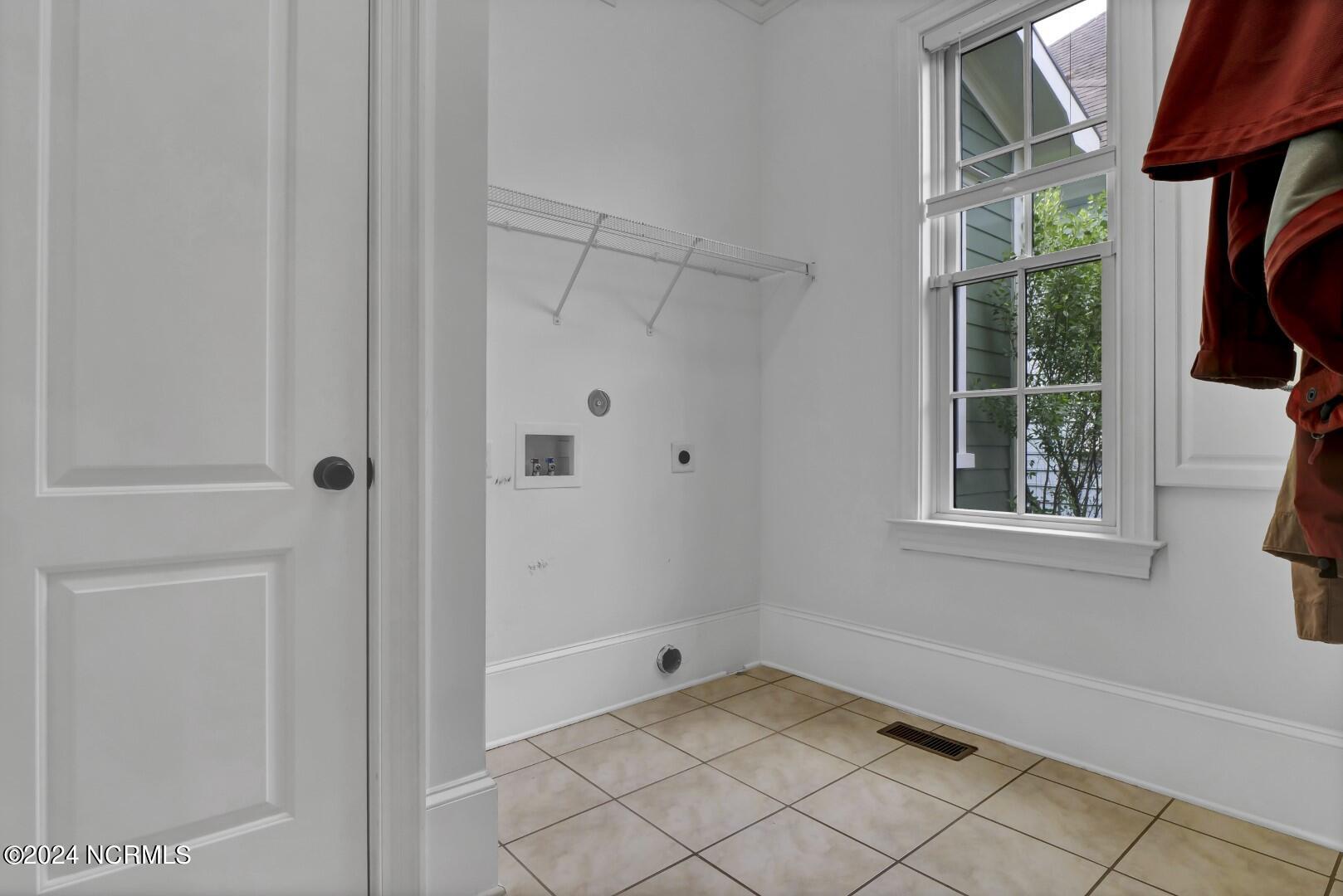 1213 Olmstead Lane