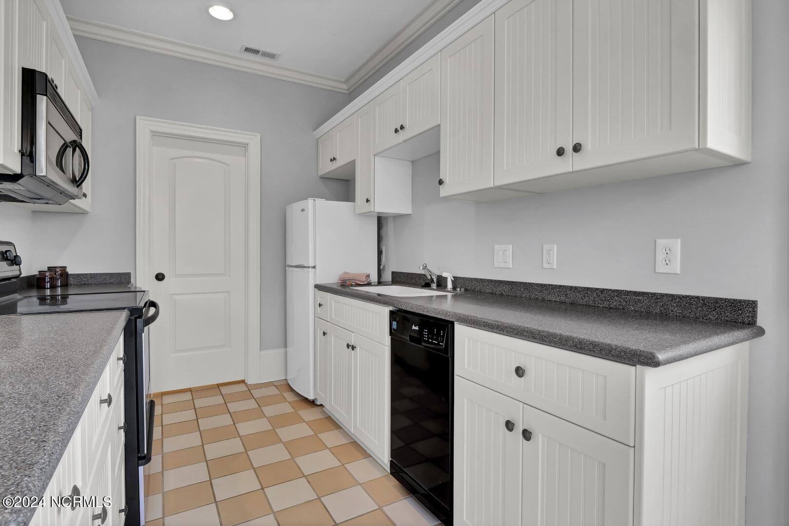 1213 Olmstead Lane