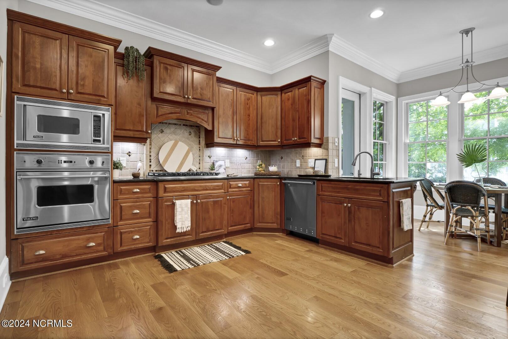 1213 Olmstead Lane