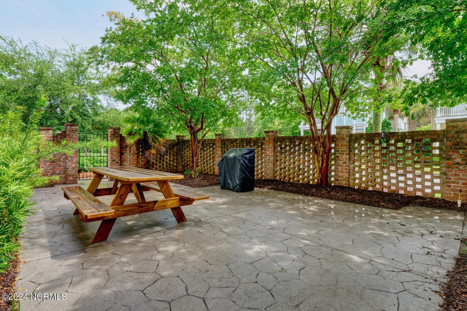 1213 Olmstead Lane