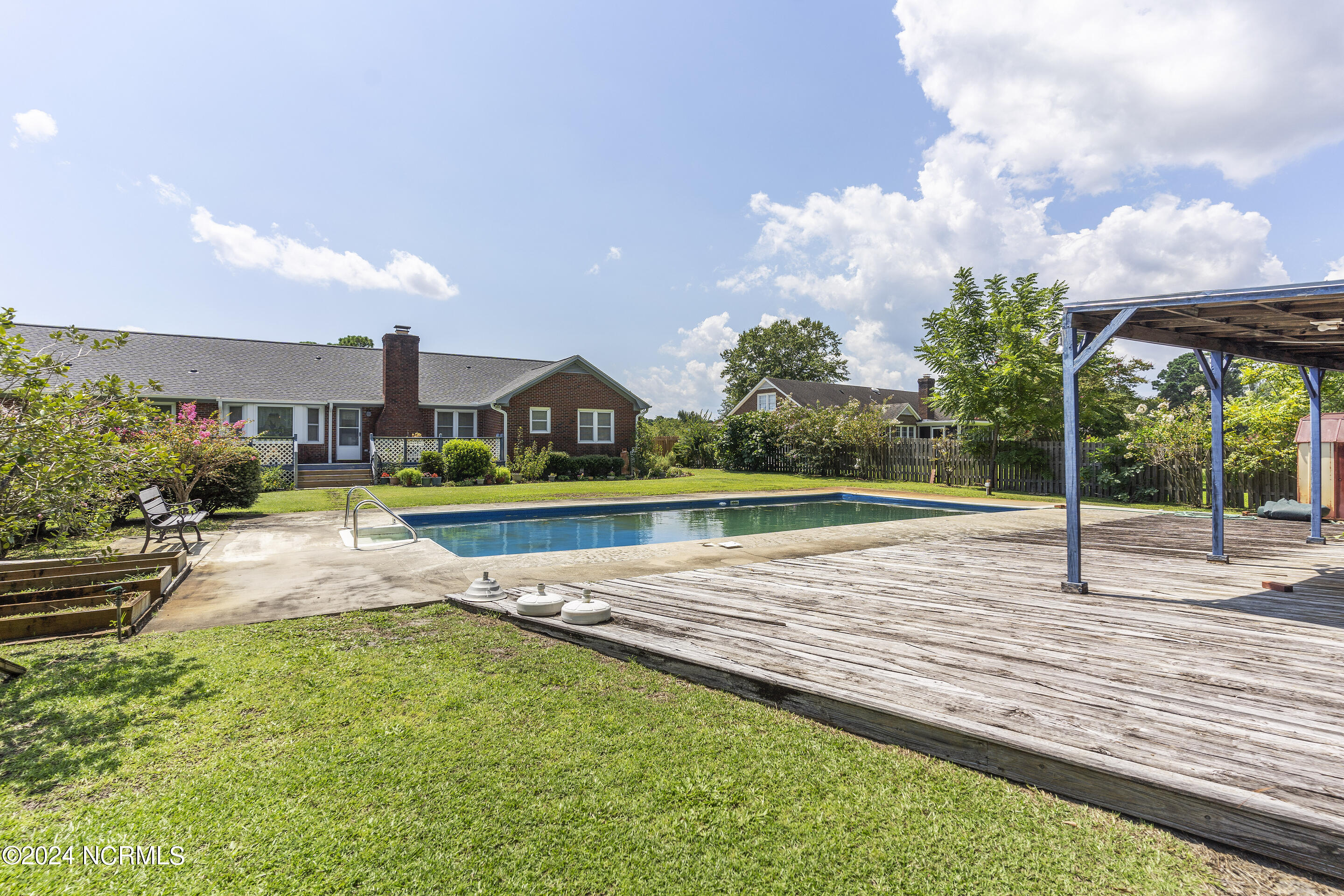 437 R L Honeycutt Drive