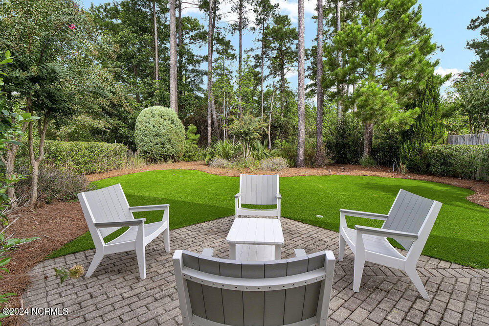 6249 Chalfont Circle