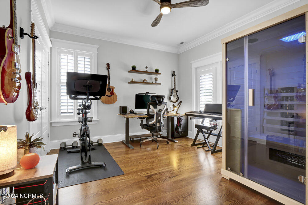 6249 Chalfont Circle