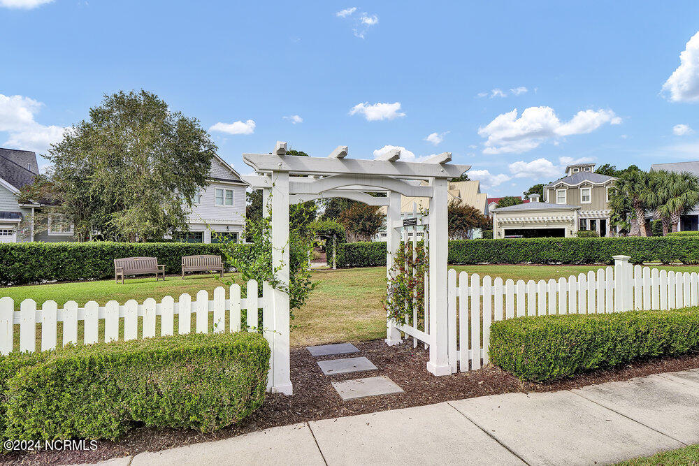 6249 Chalfont Circle