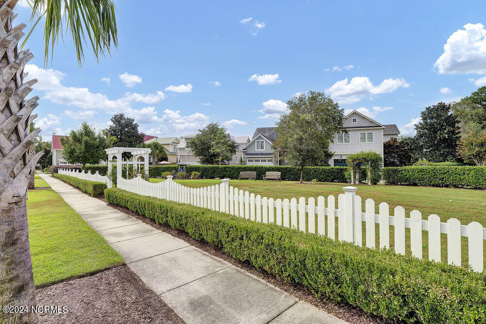 6249 Chalfont Circle