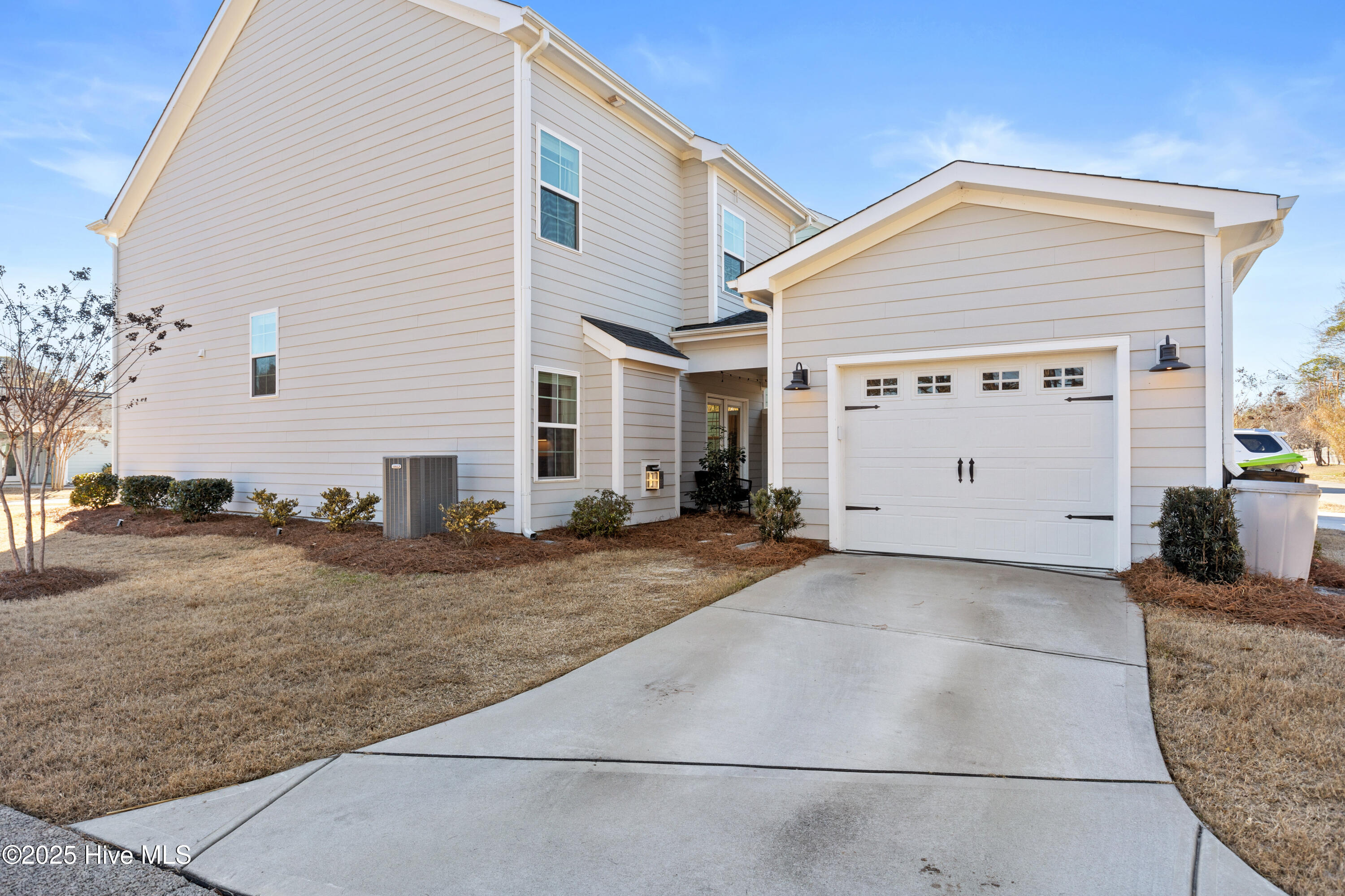 7225 Maple Leaf Drive