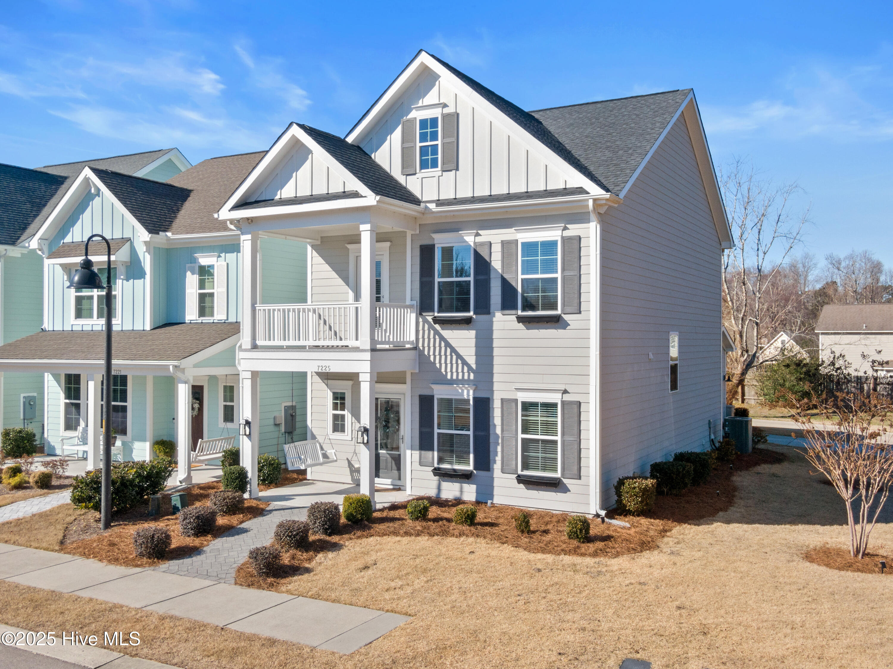 7225 Maple Leaf Drive