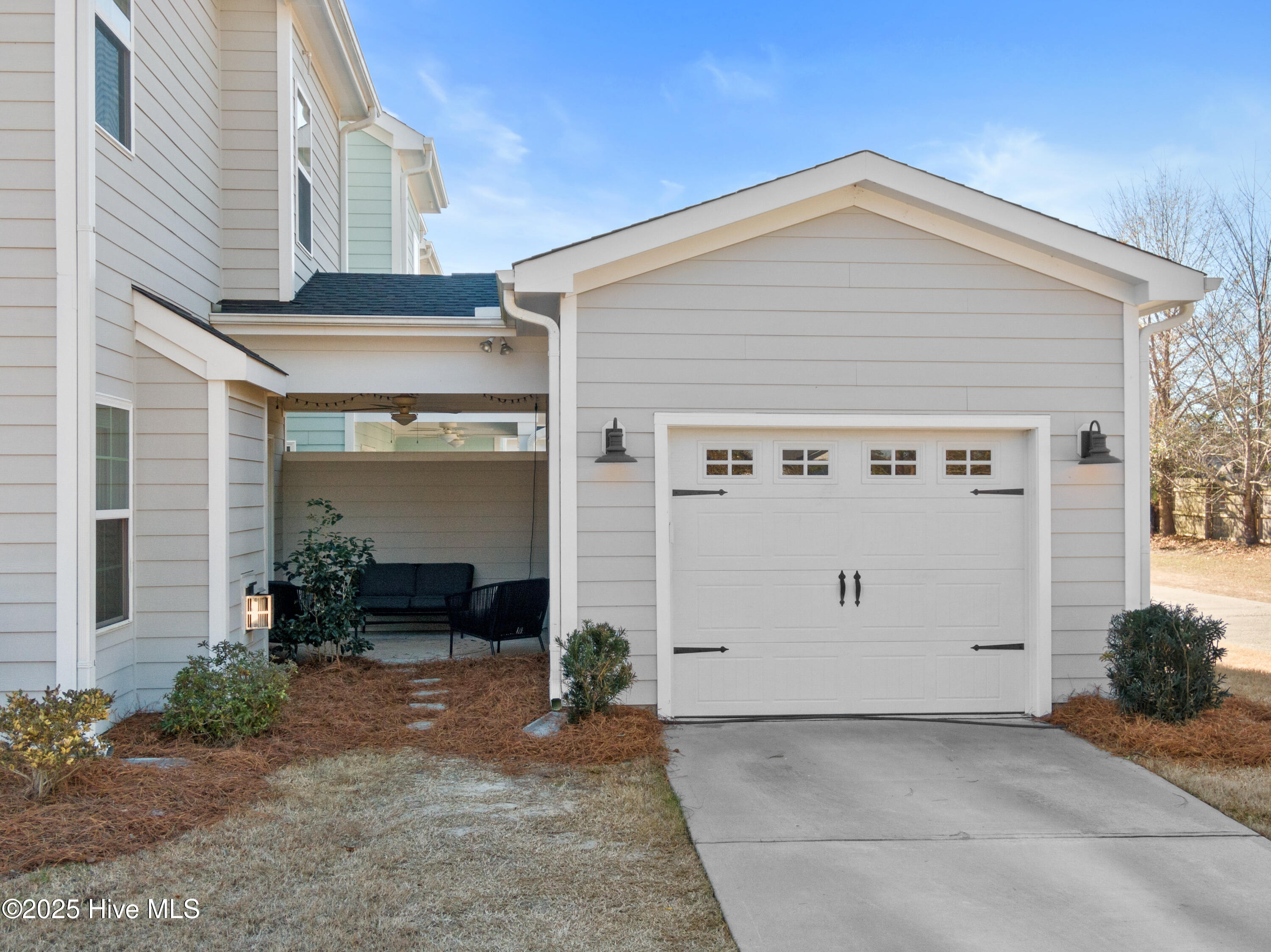 7225 Maple Leaf Drive