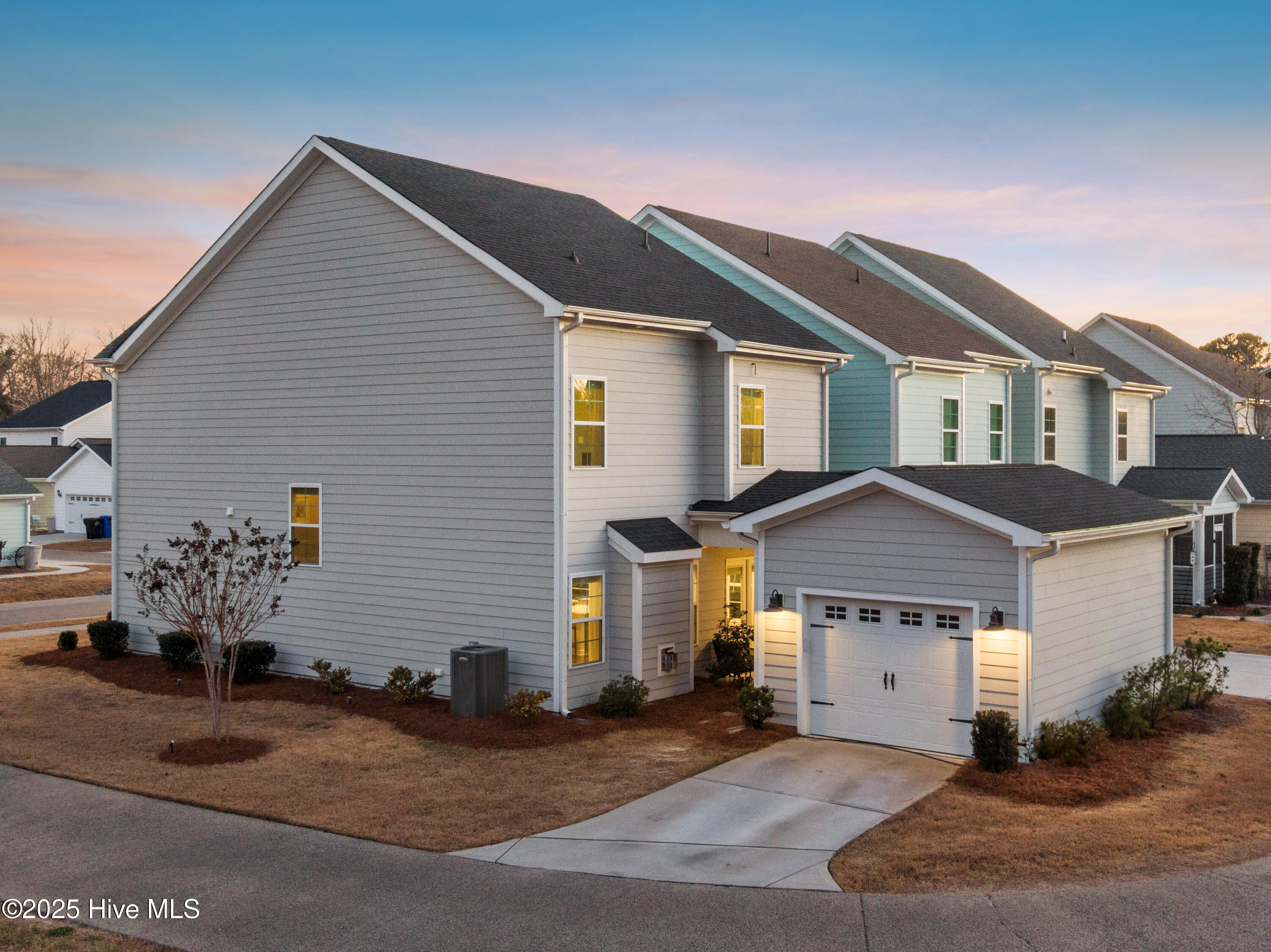 7225 Maple Leaf Drive