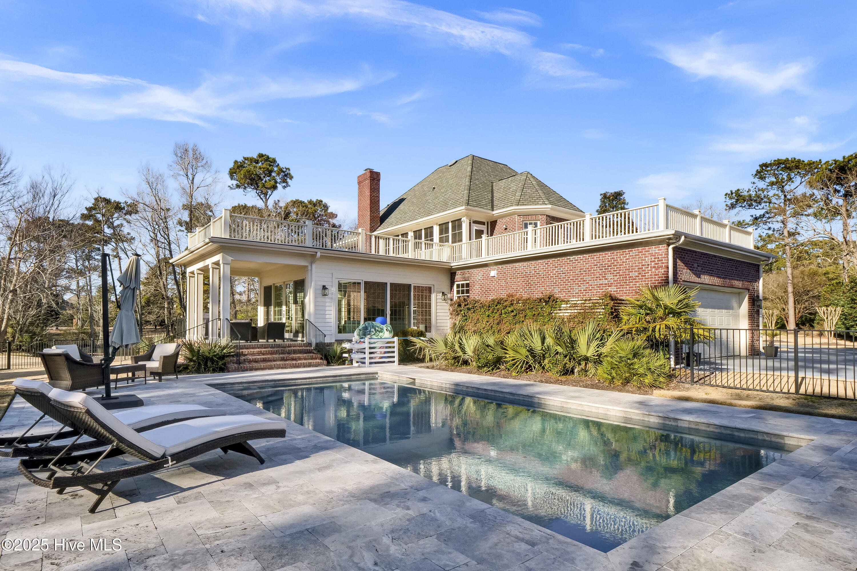 708 Planters Row