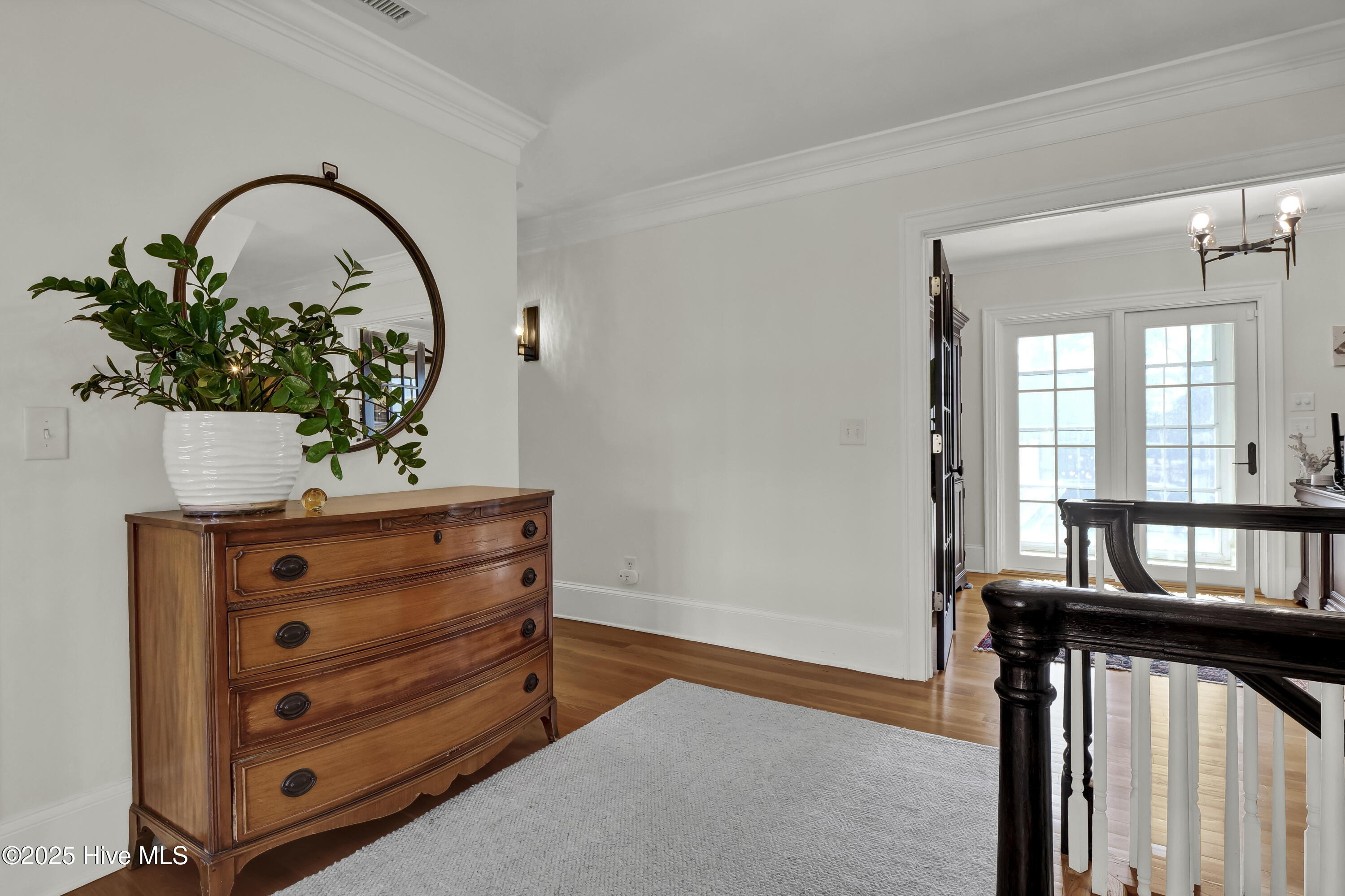 708 Planters Row