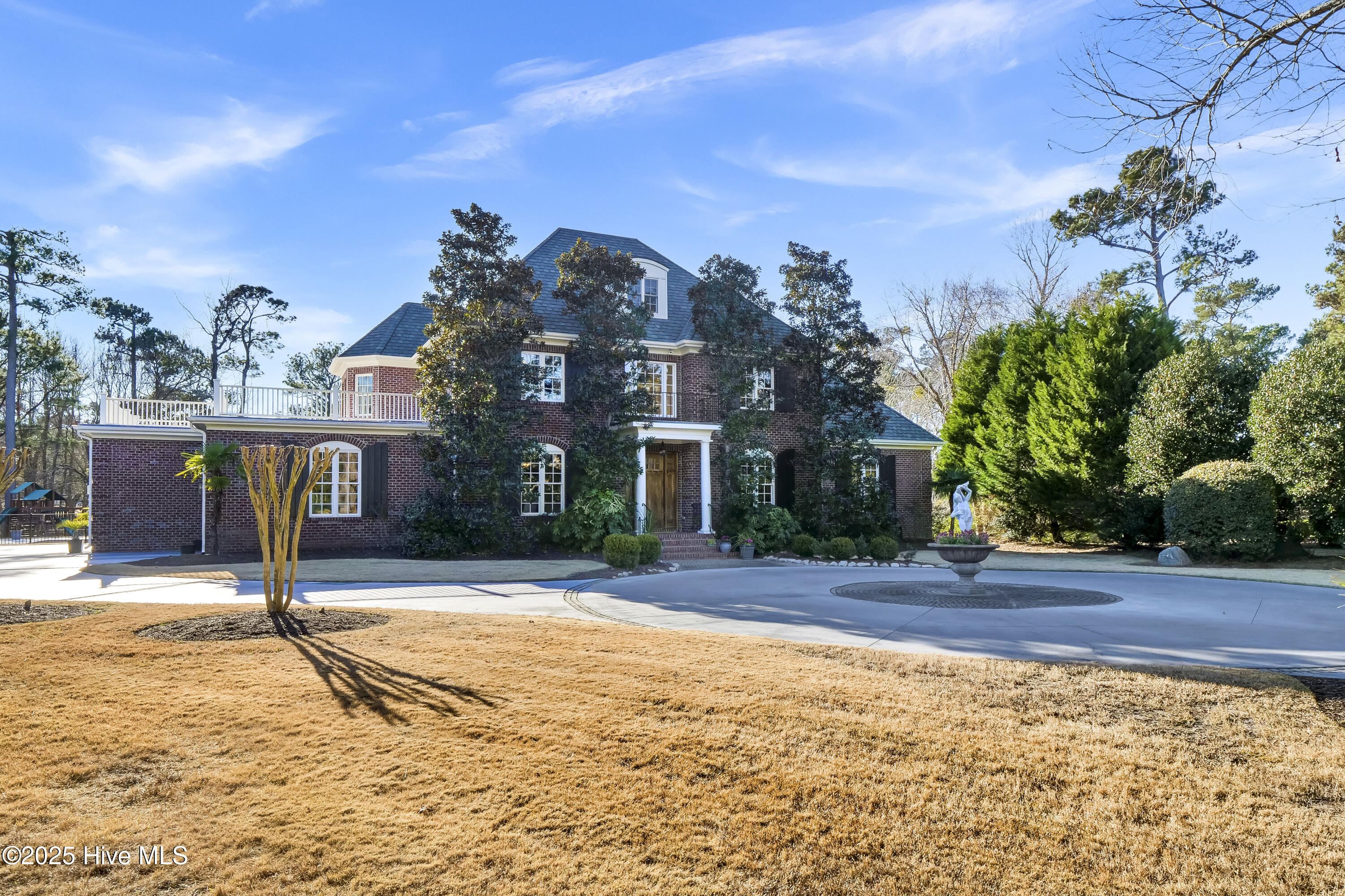 708 Planters Row