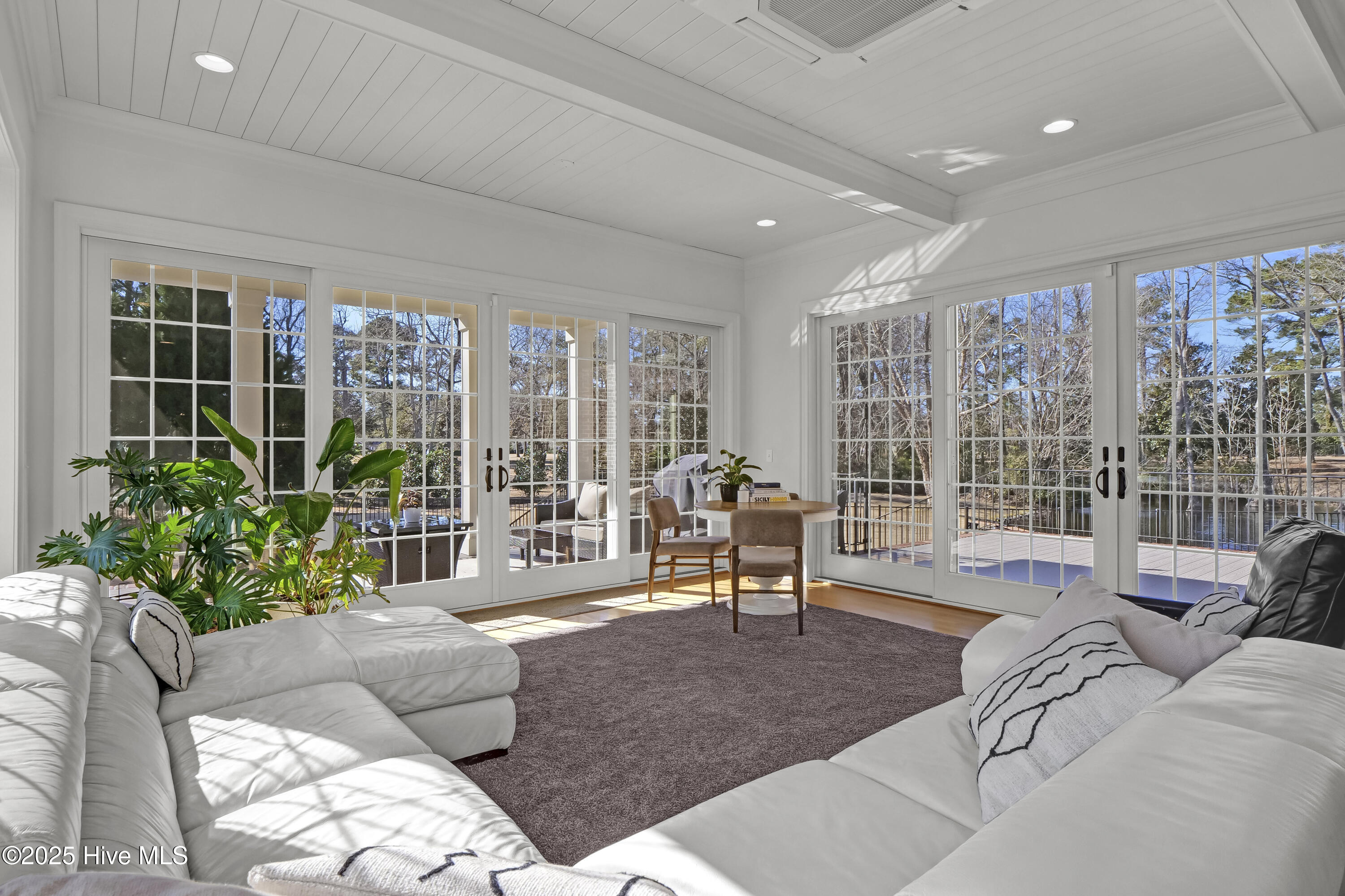 708 Planters Row