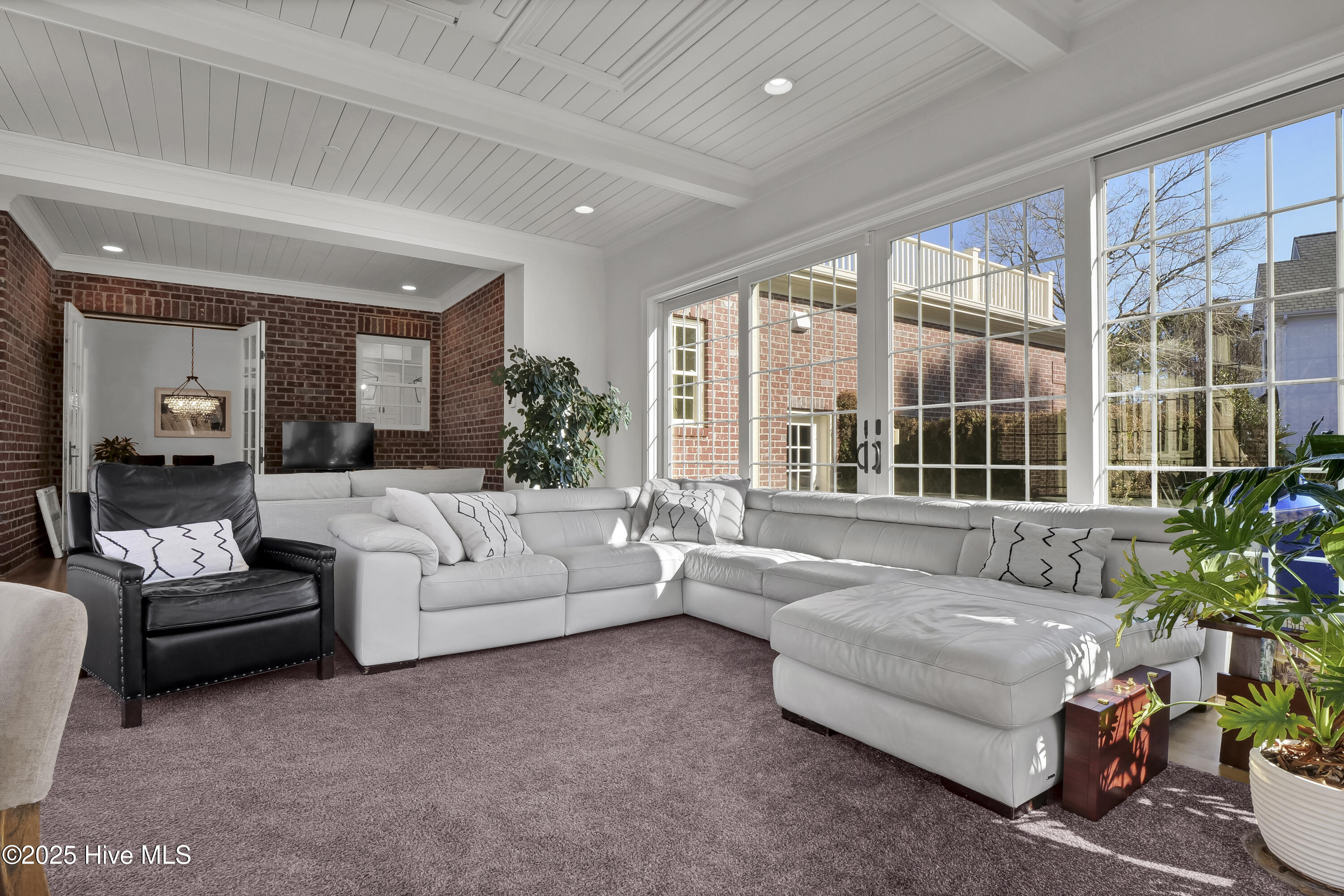 708 Planters Row