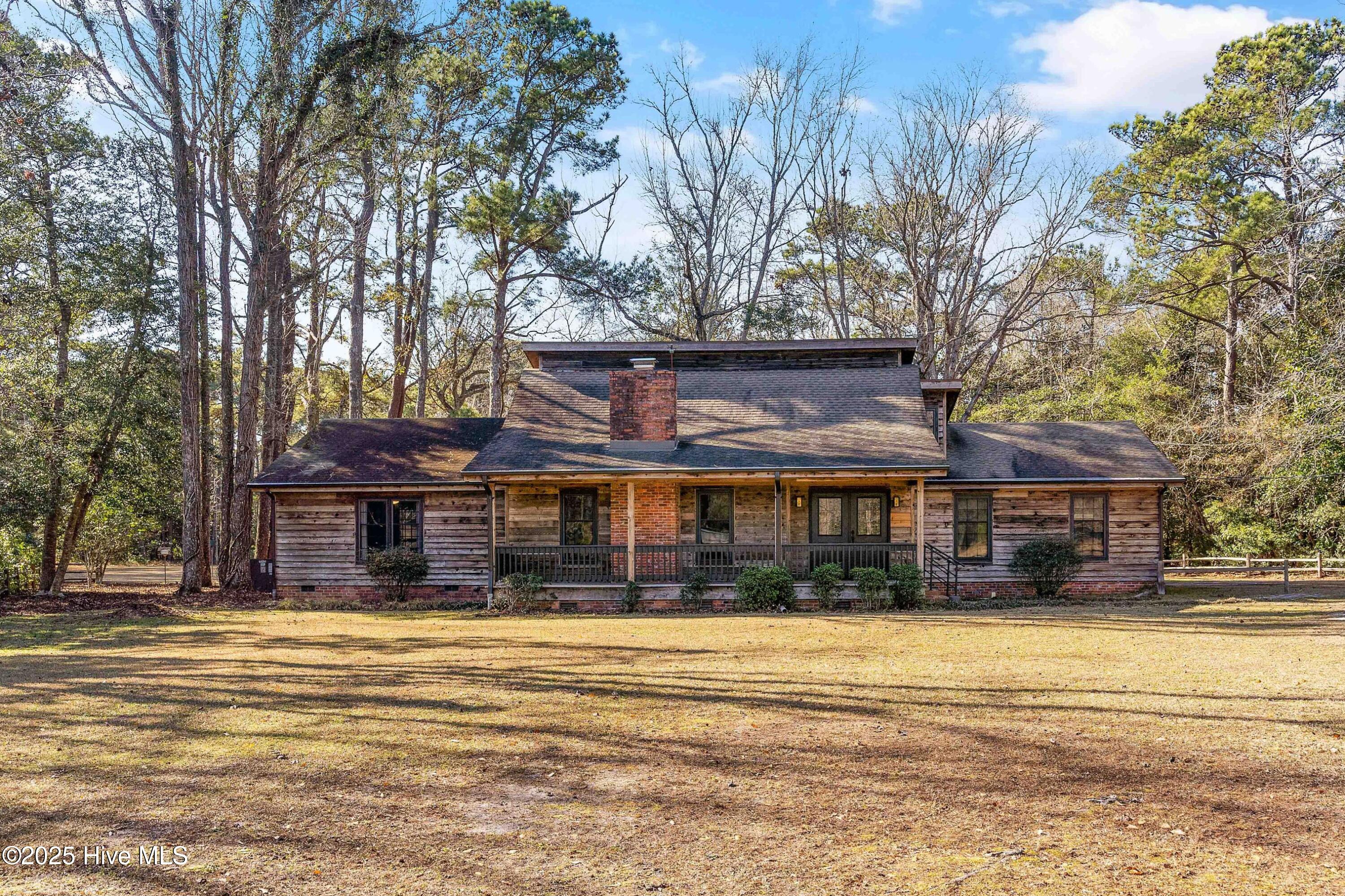 718 Edgewater Club Road