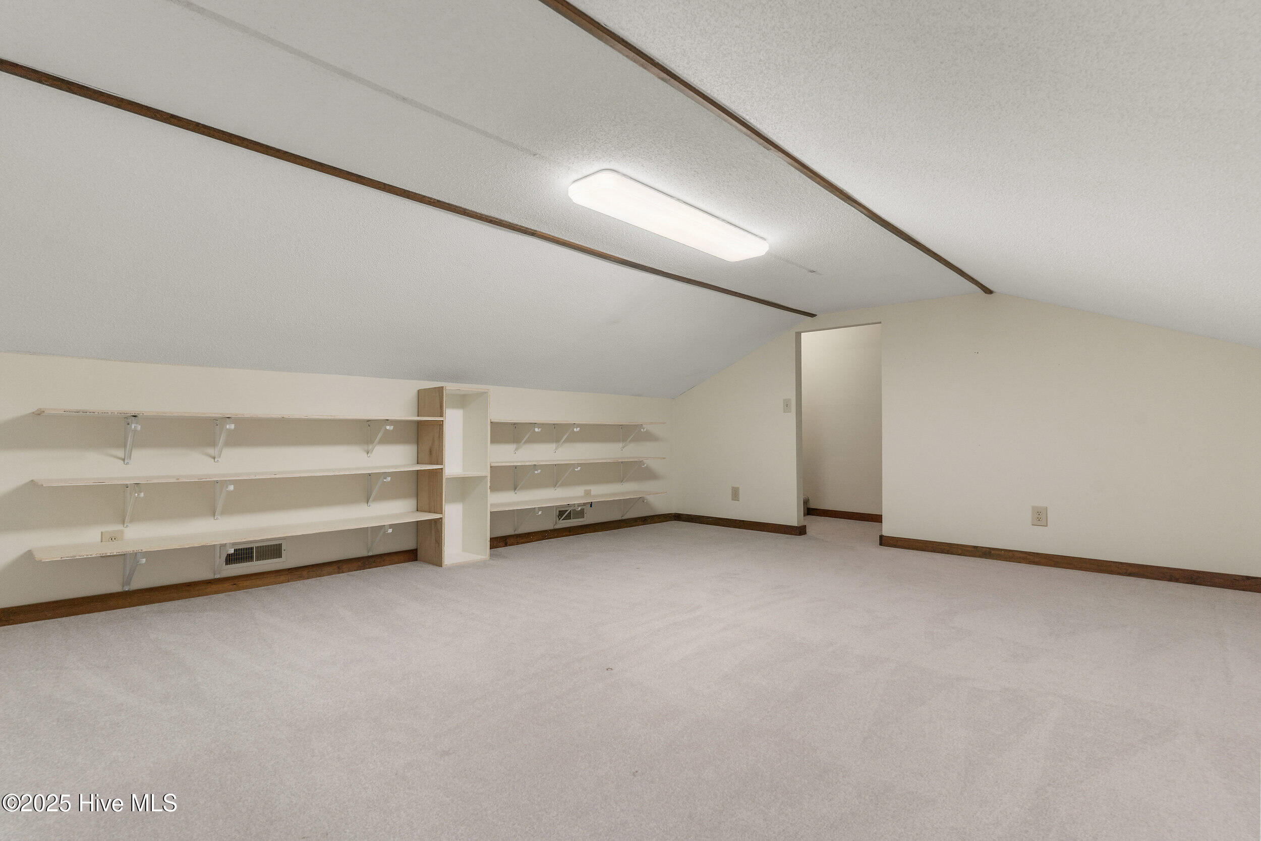 718 Edgewater Club Road