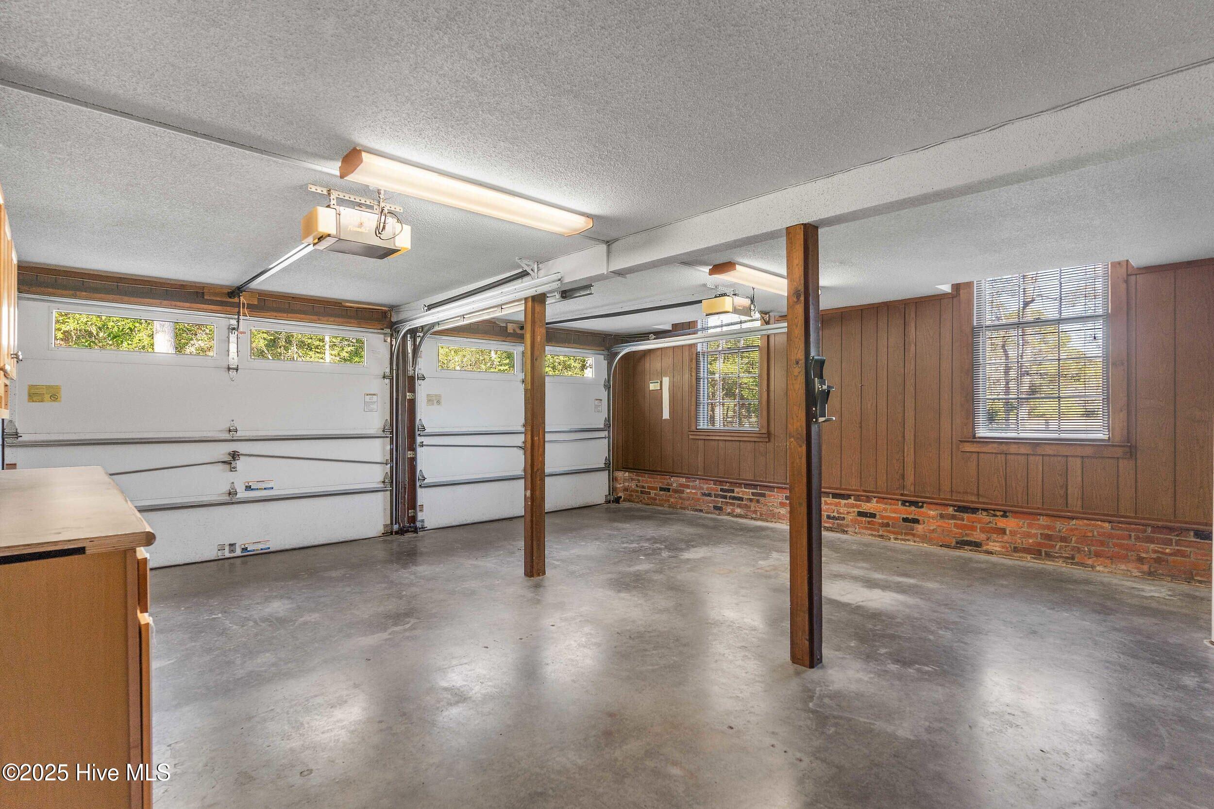 718 Edgewater Club Road