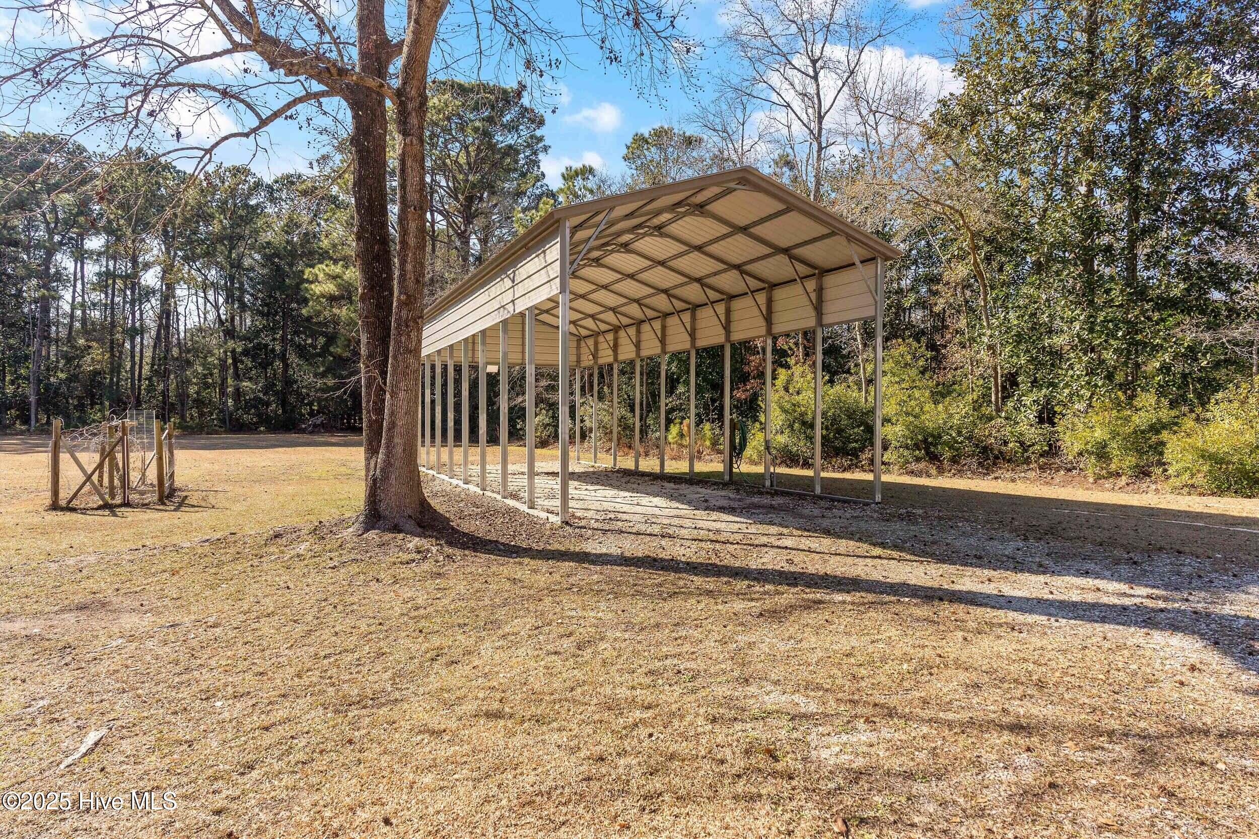 718 Edgewater Club Road
