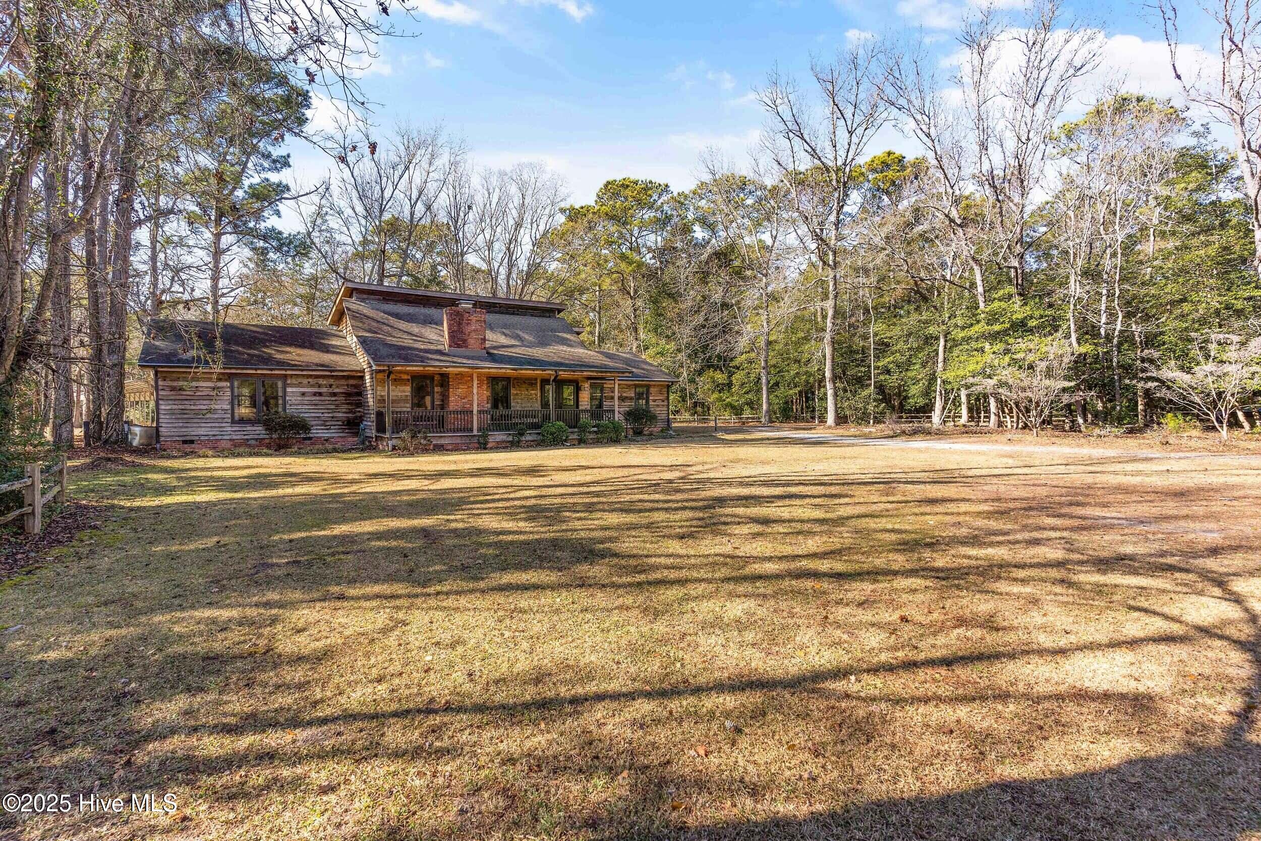 718 Edgewater Club Road