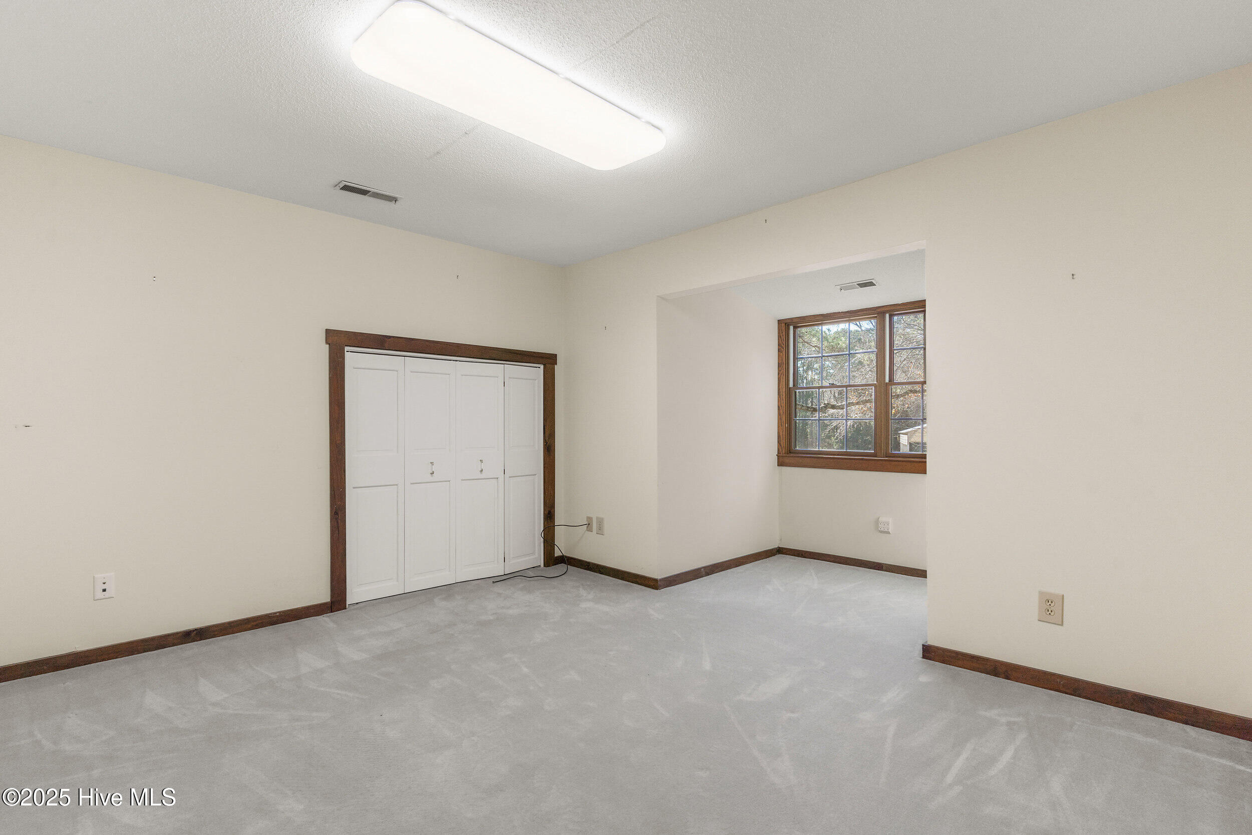 718 Edgewater Club Road