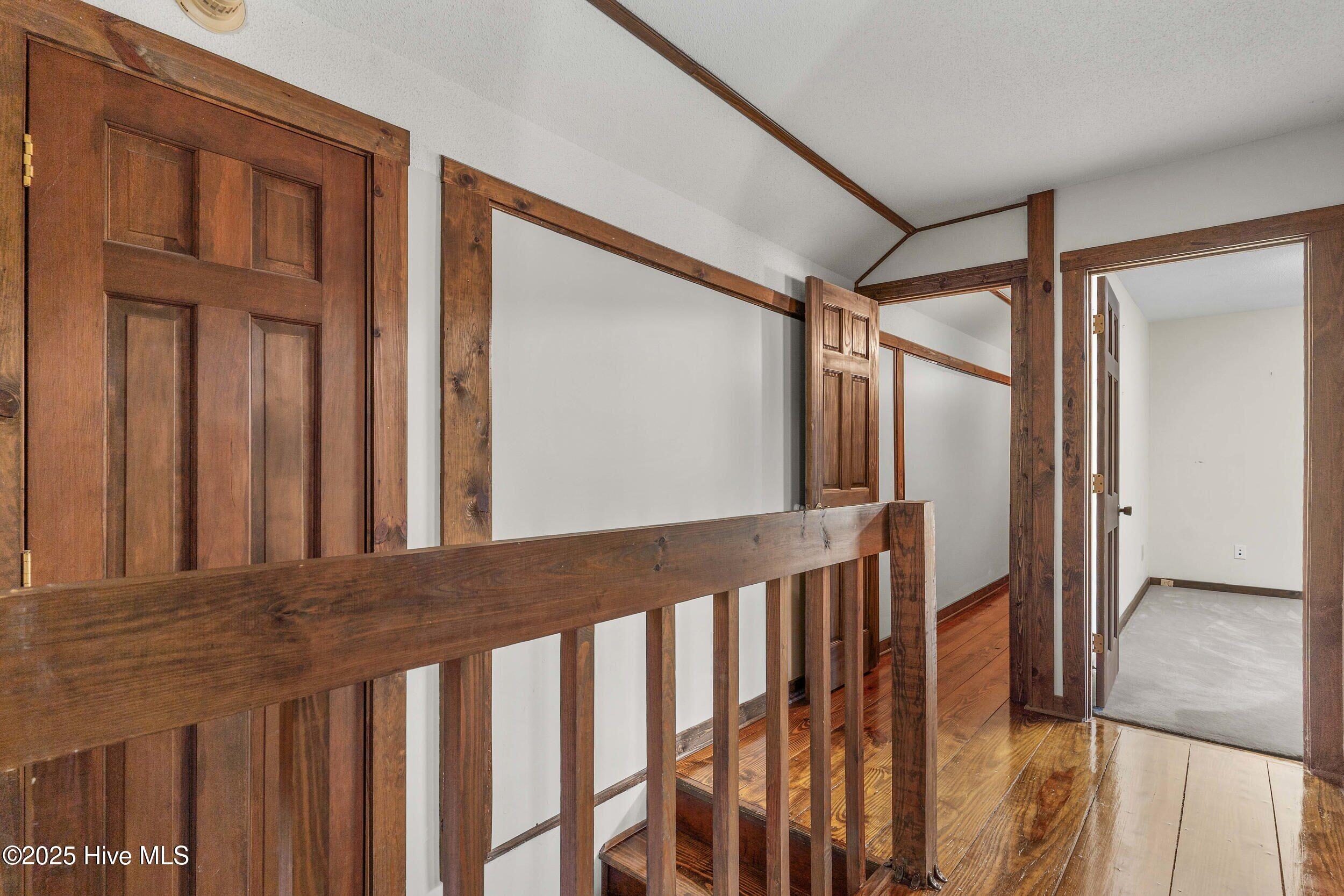 718 Edgewater Club Road