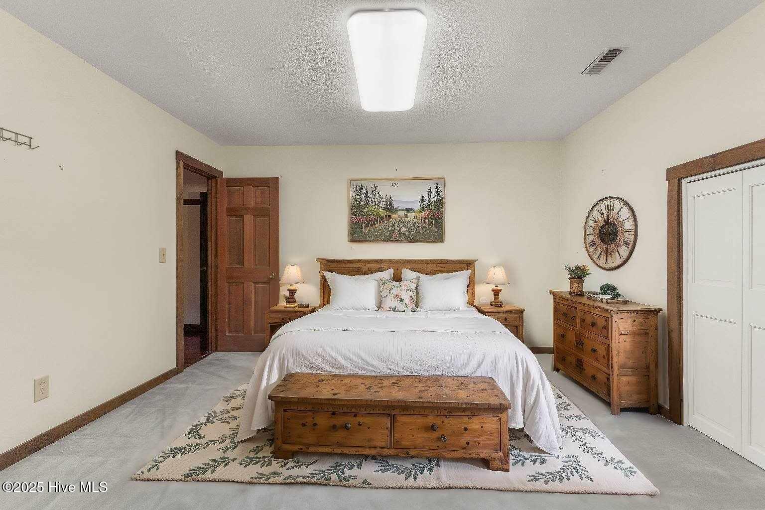718 Edgewater Club Road