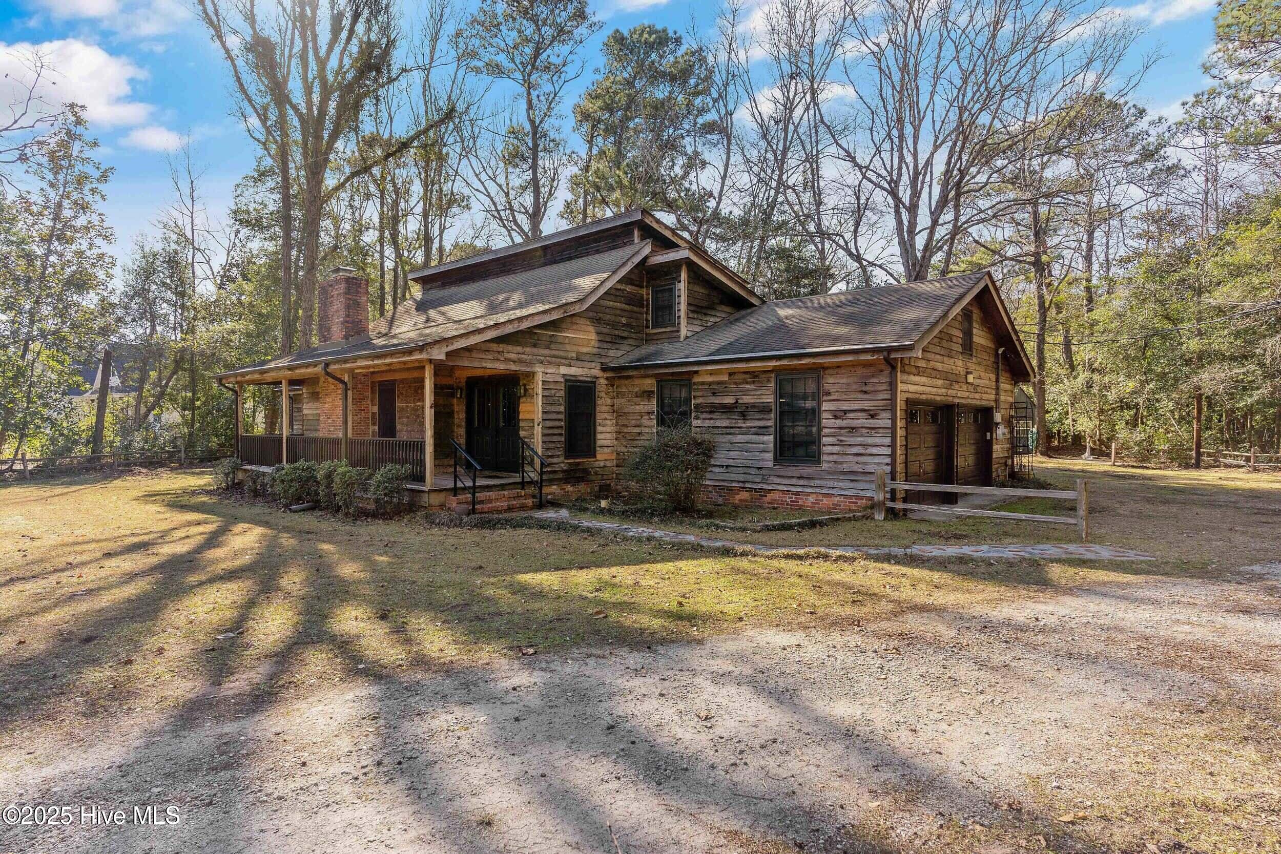 718 Edgewater Club Road
