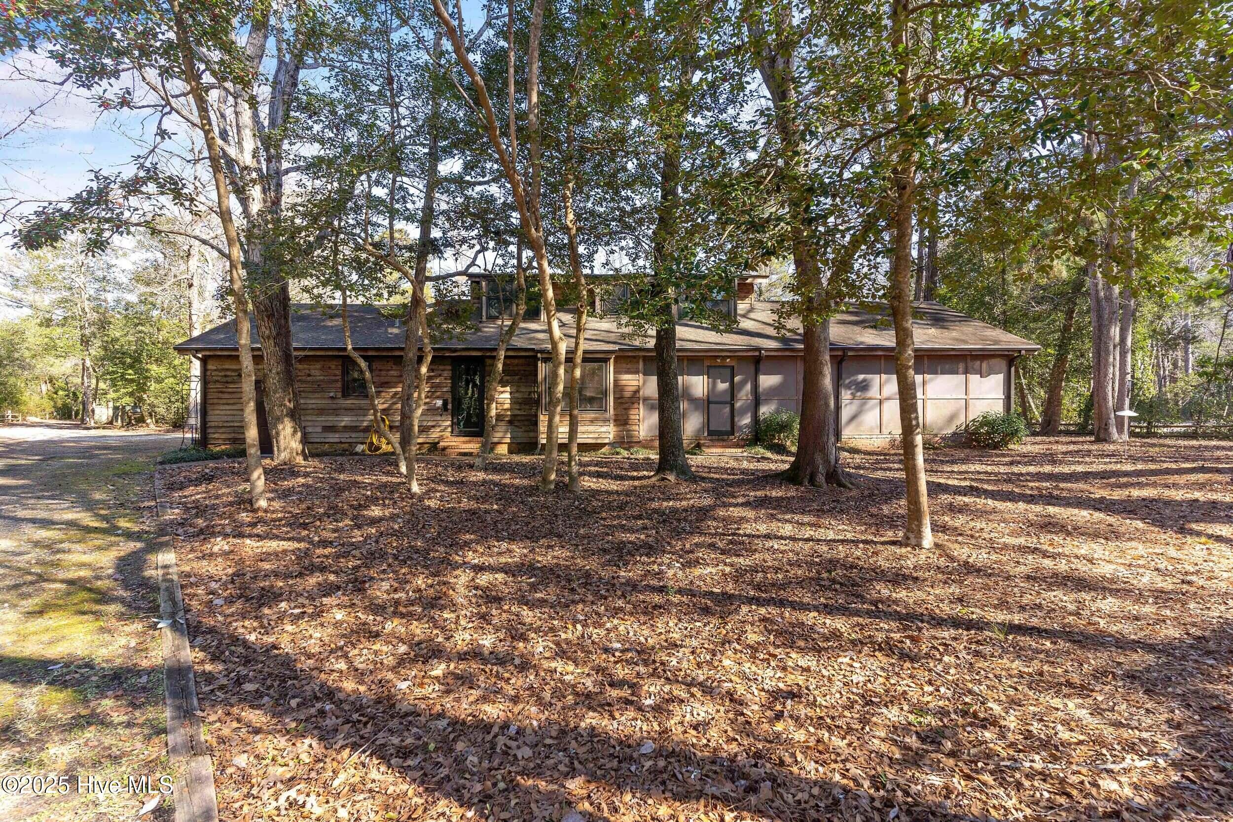718 Edgewater Club Road